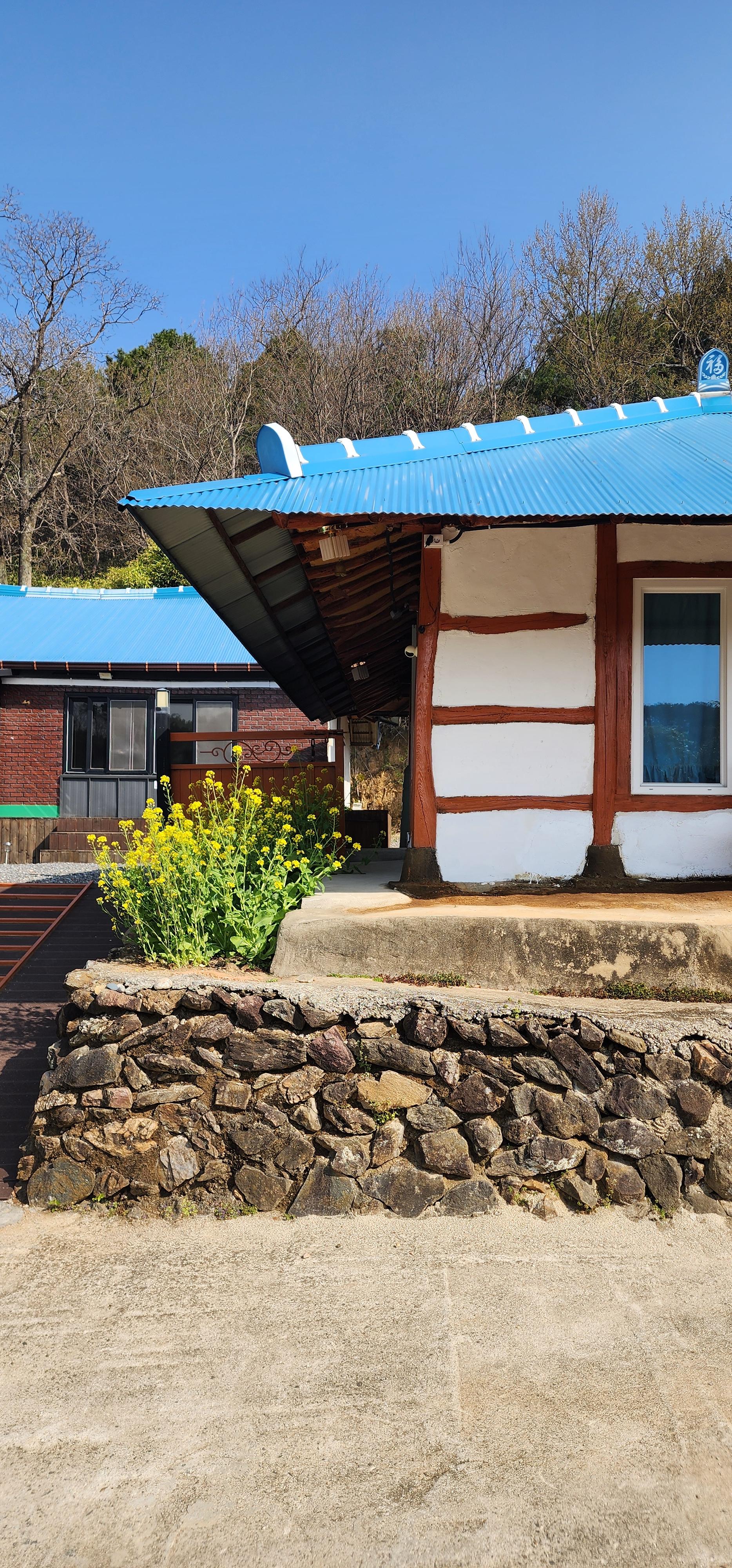 송정리 단기임대 백제의 고도 부여 외곽에 있는 조용한