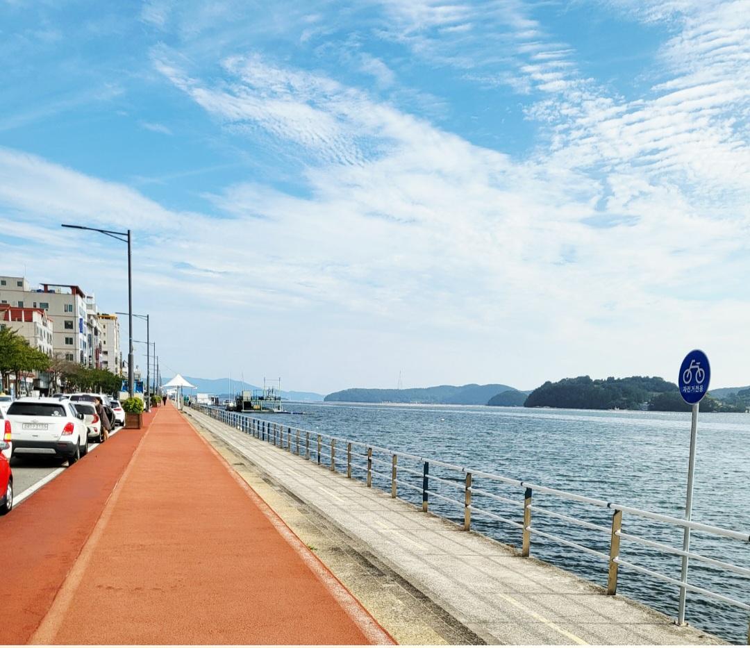 이명지 호스트