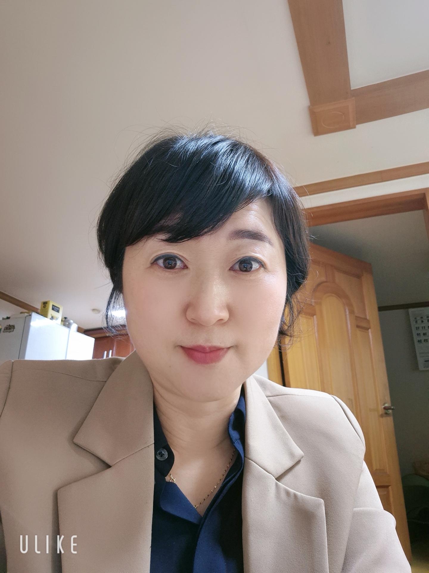 윤영덕 호스트