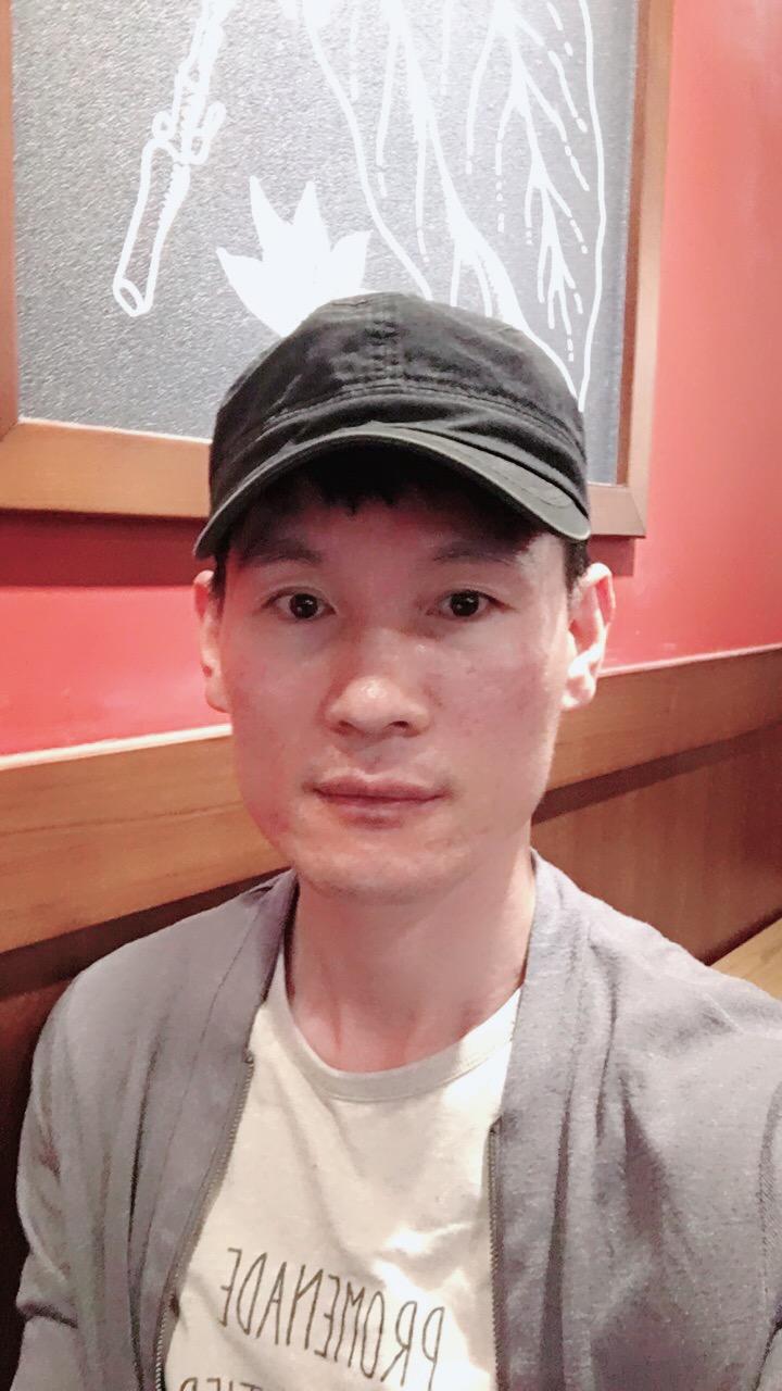 이상운 호스트