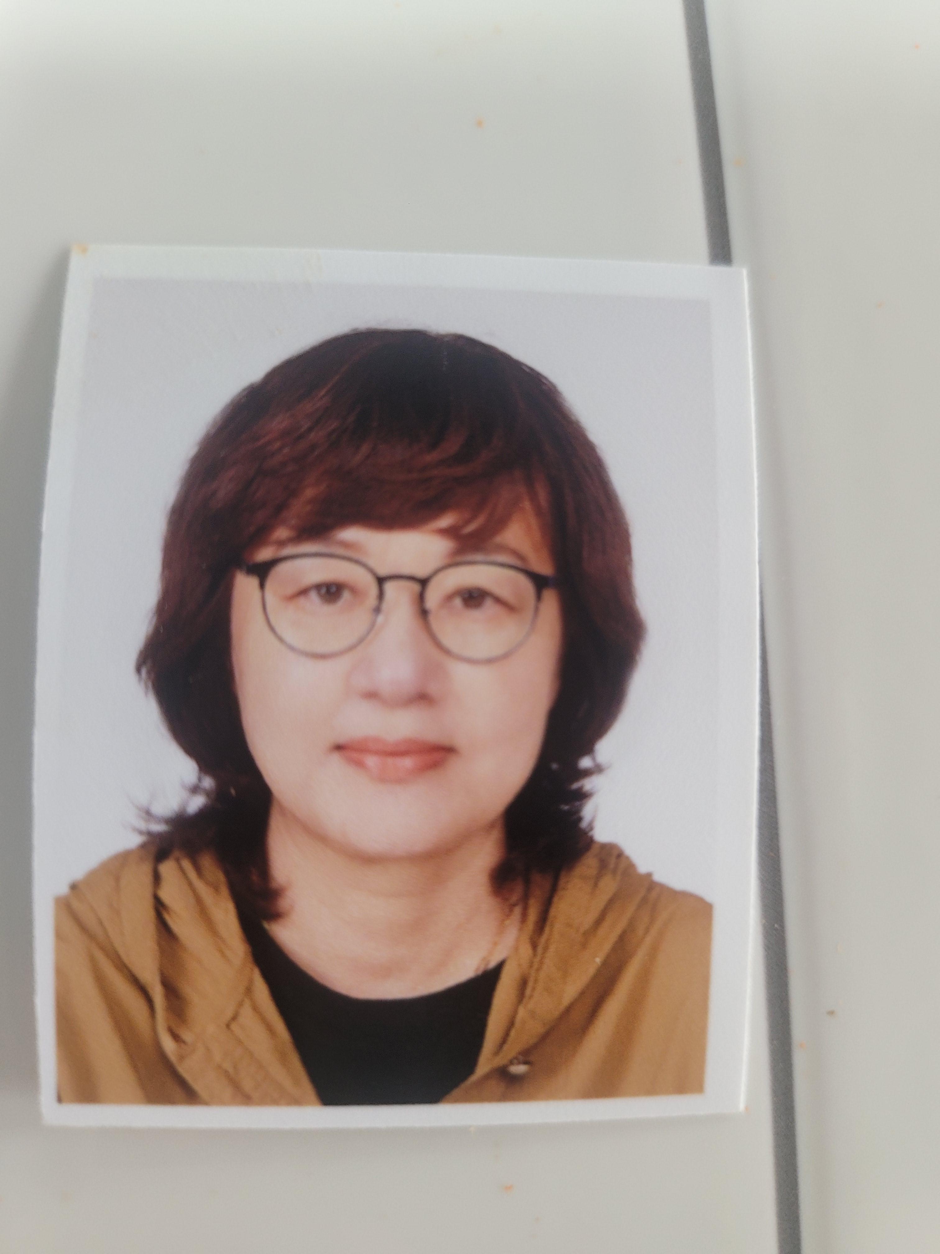 김춘임 호스트