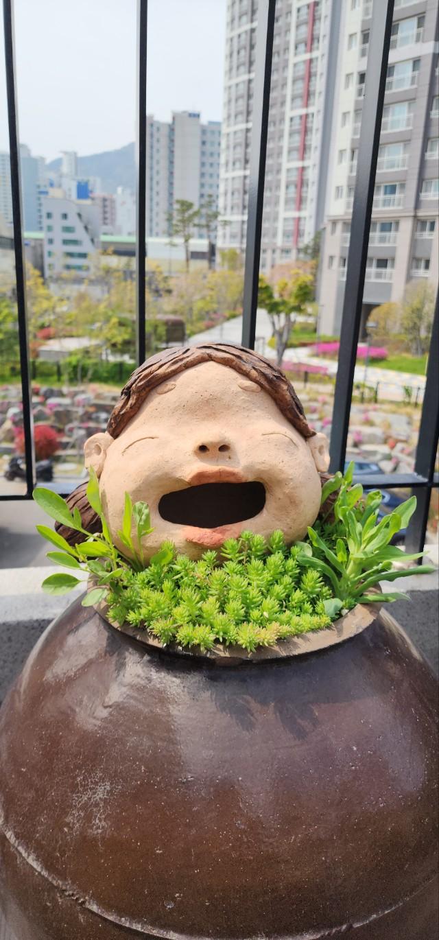 이미화 호스트