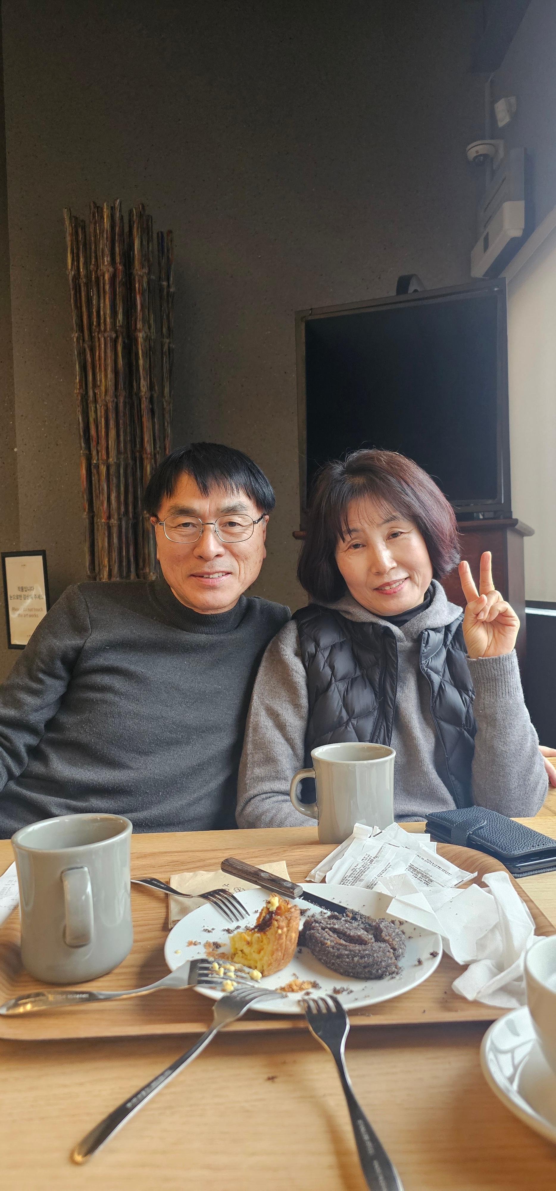 한정권 호스트