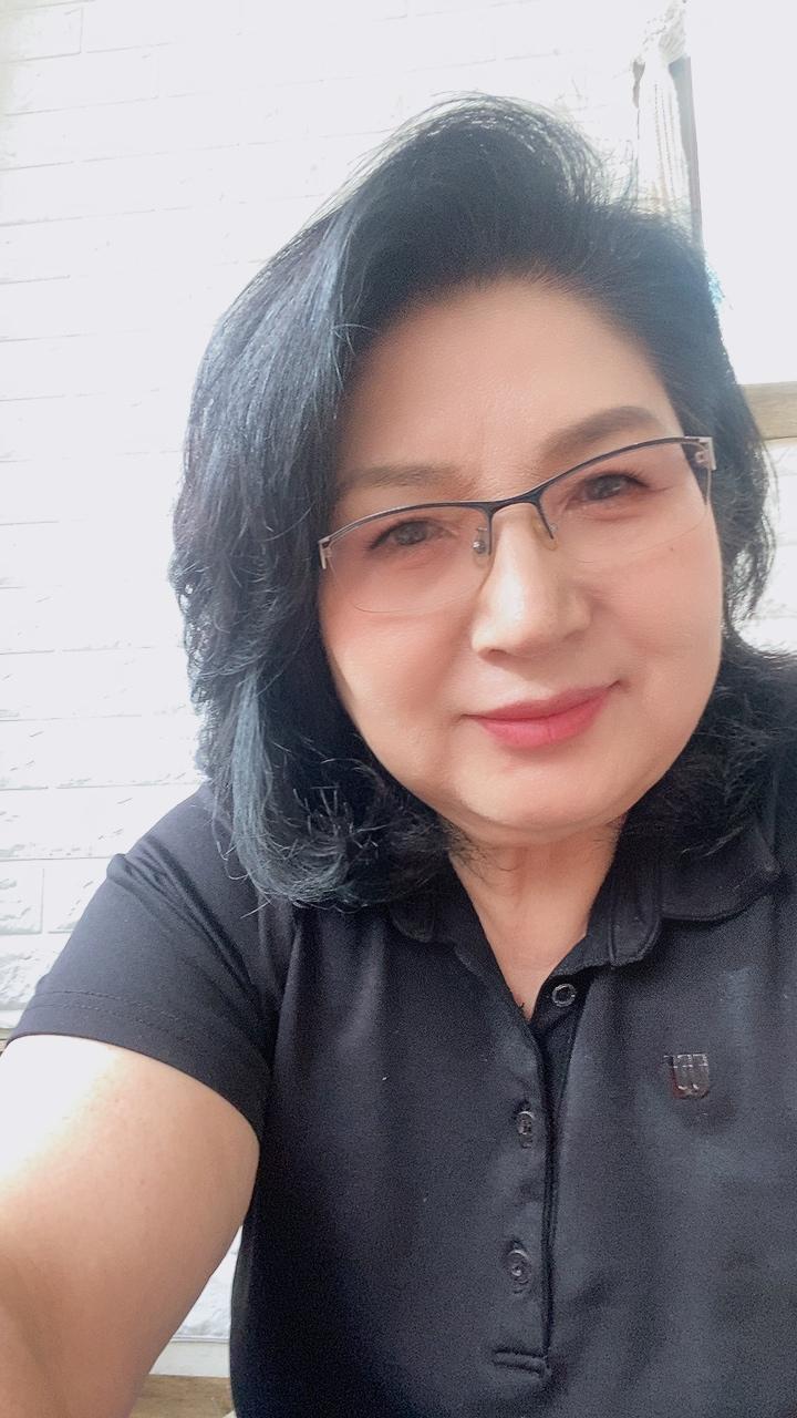 전희옥 호스트