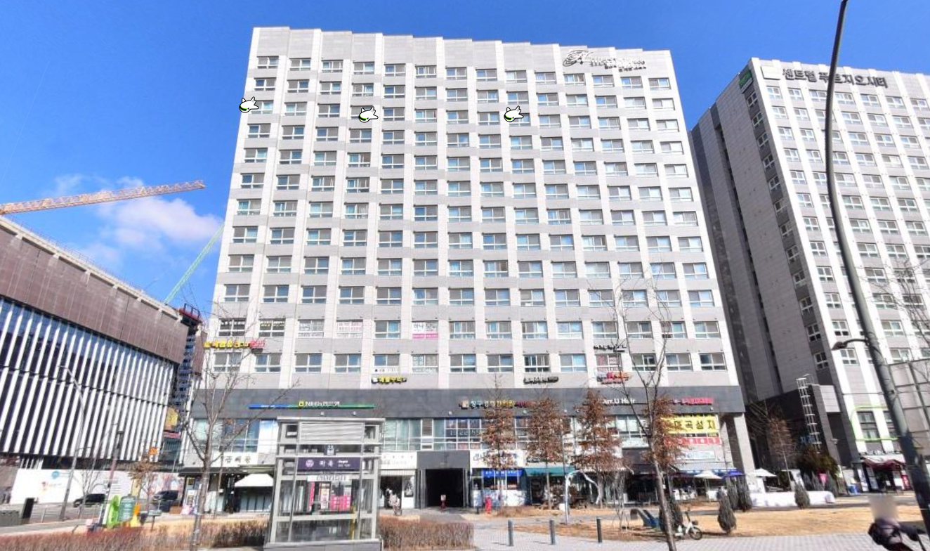 J 호스트