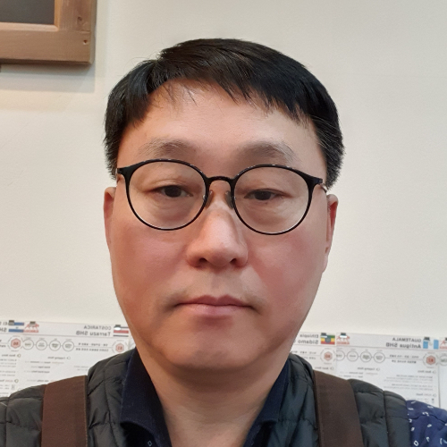 박민관 호스트