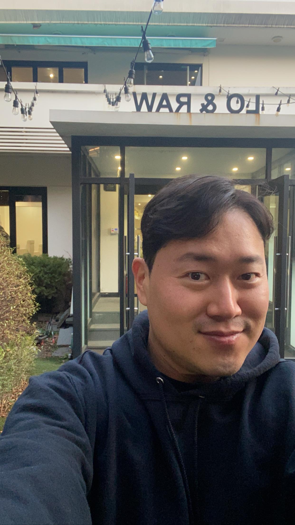 임형준 호스트
