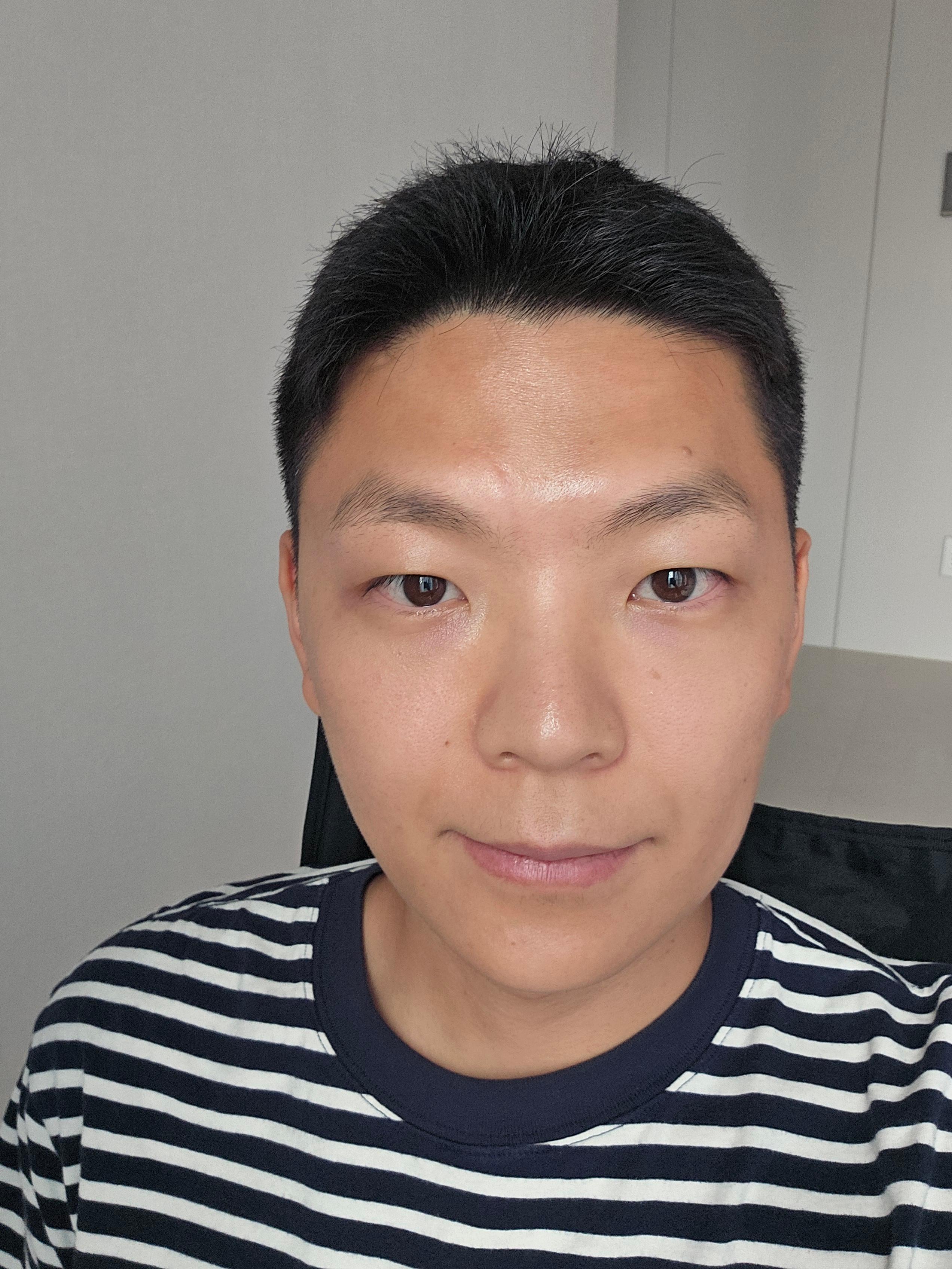 원상연 호스트