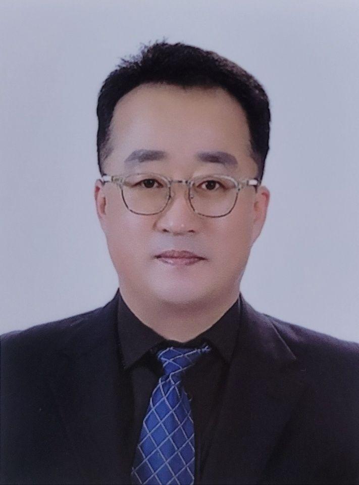 박상준 호스트