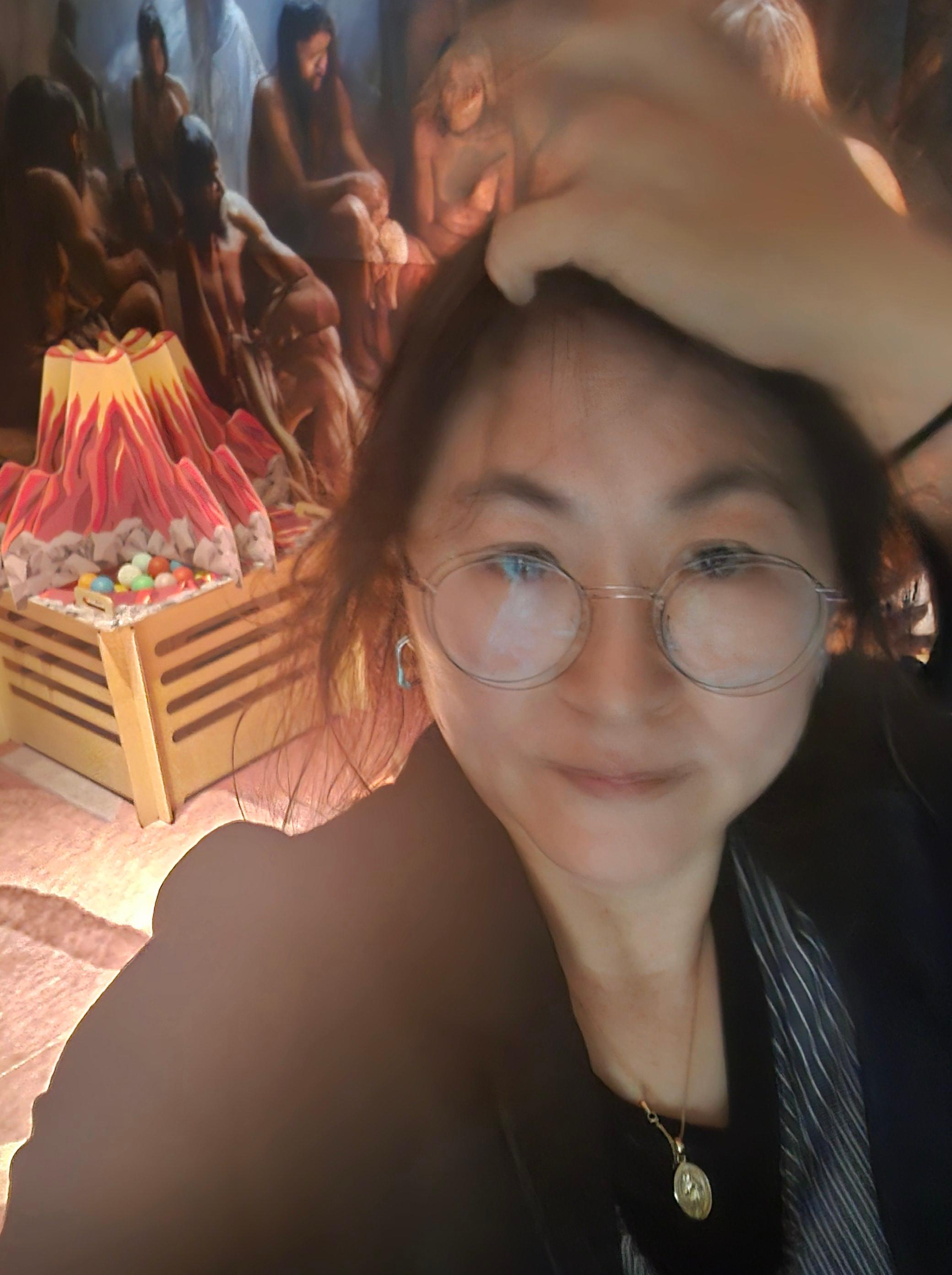 임경희 호스트