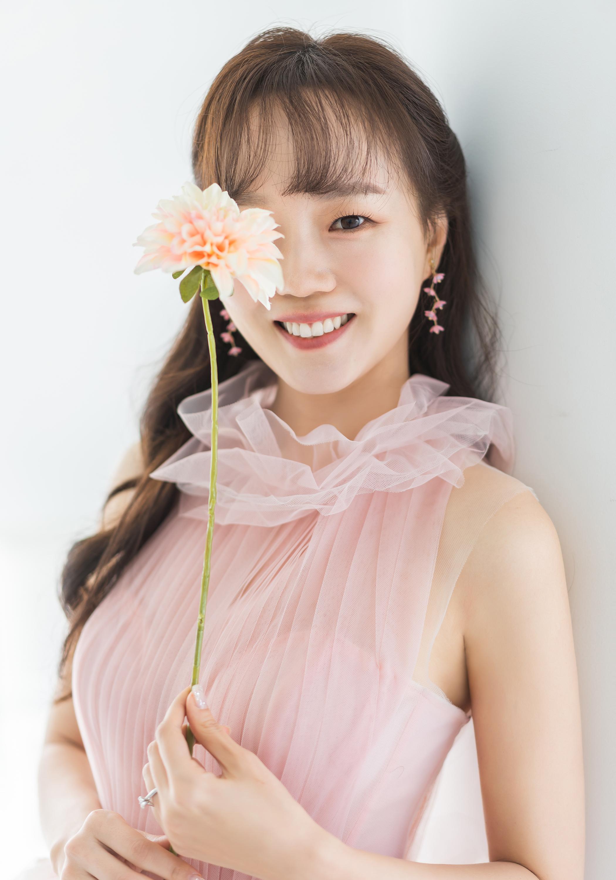 송혜미 호스트