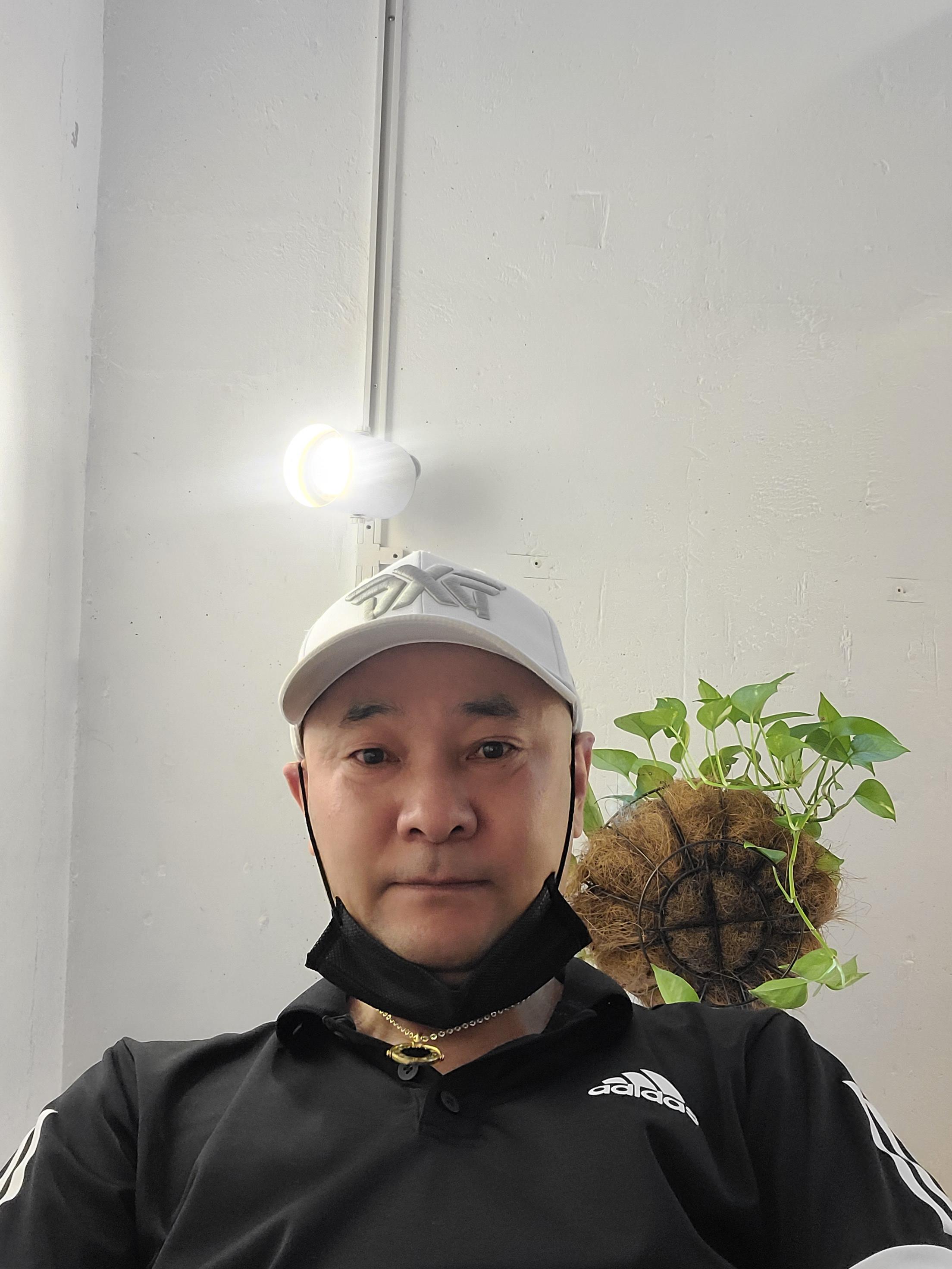 김태현 호스트