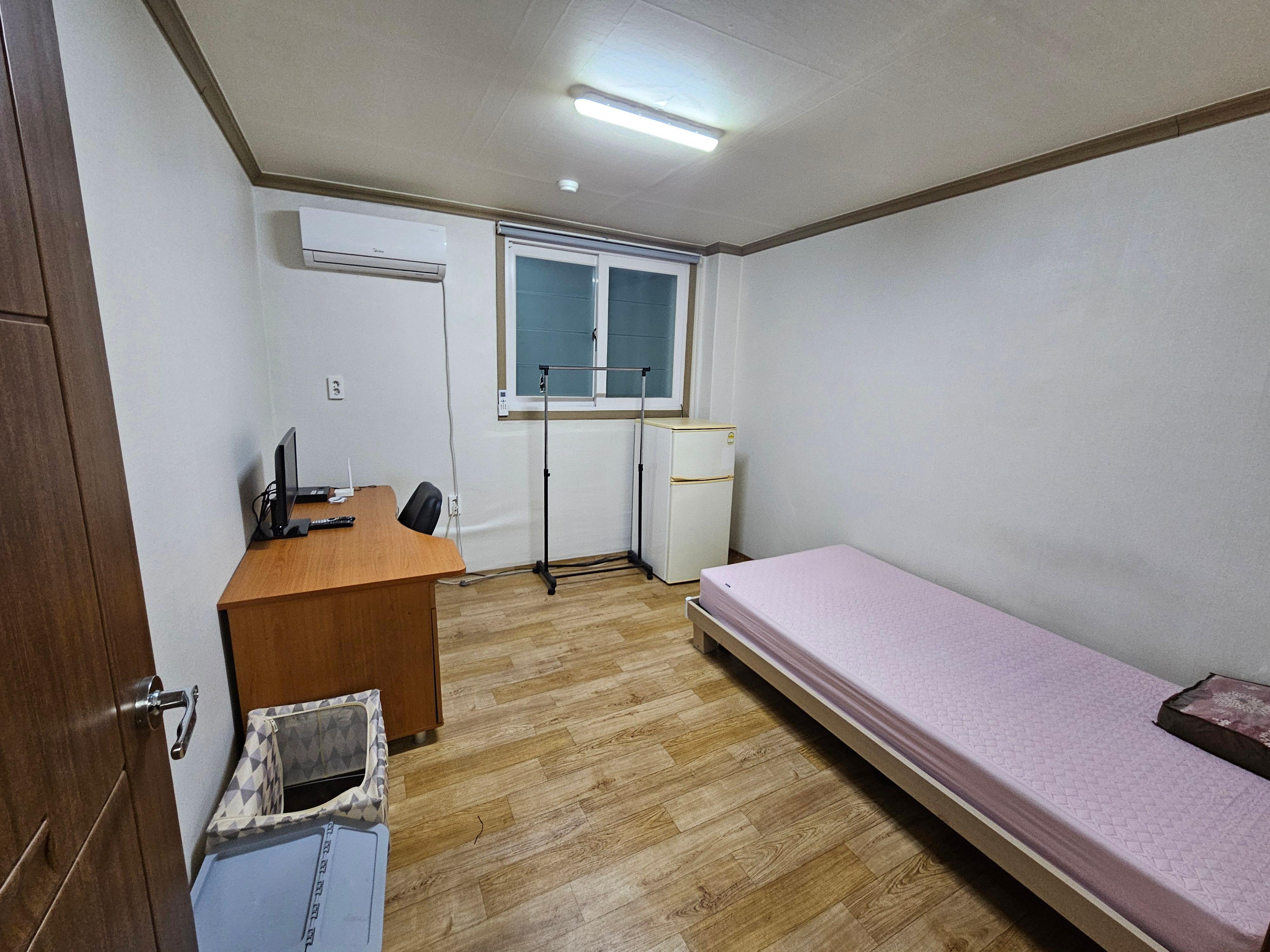 원평동 단기임대 주택가 주변 조용한 집