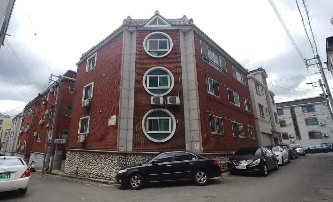 풀옵션이고 인근에 편의시설이 많습니다 사진 2