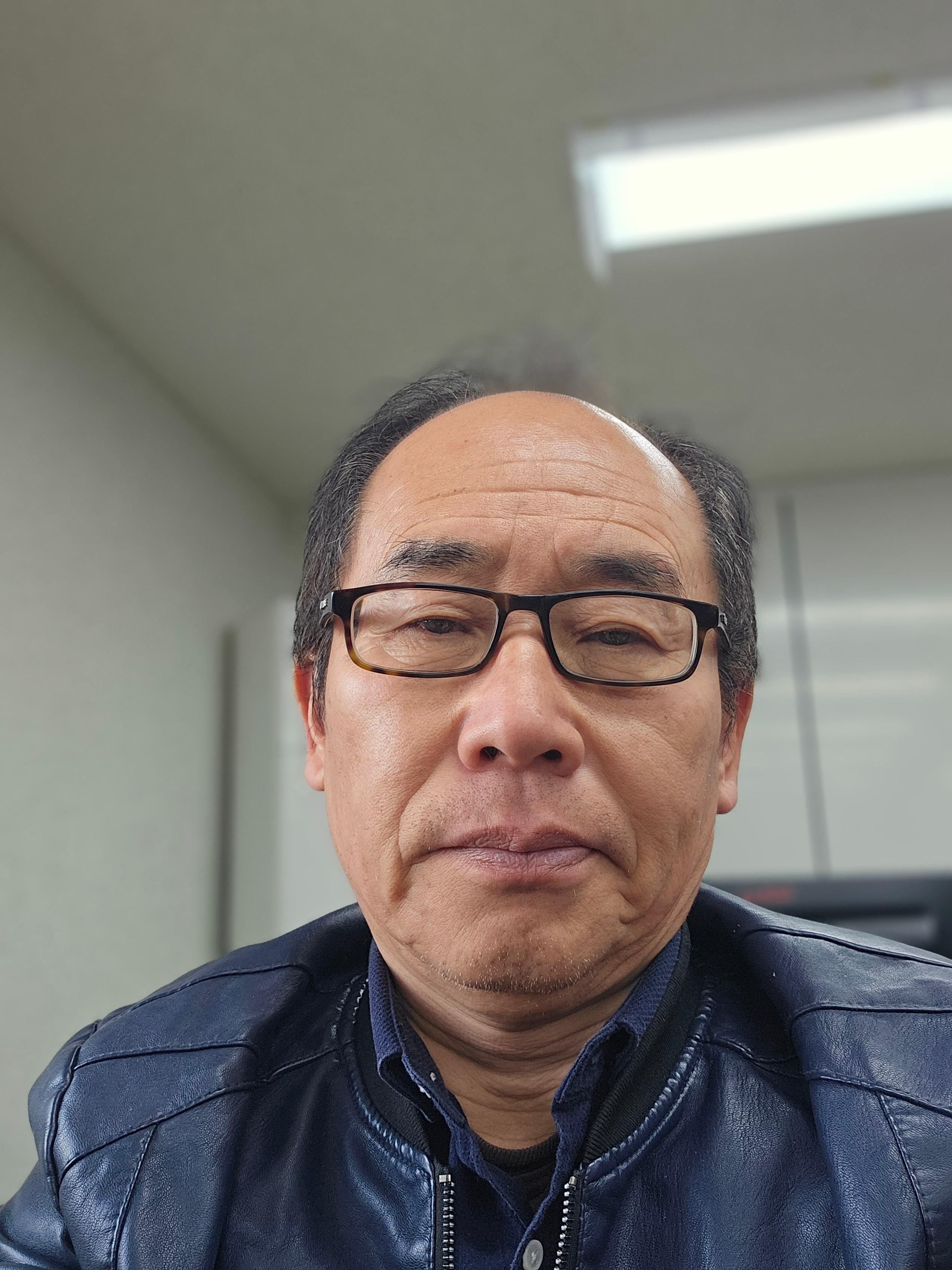 박동수 호스트