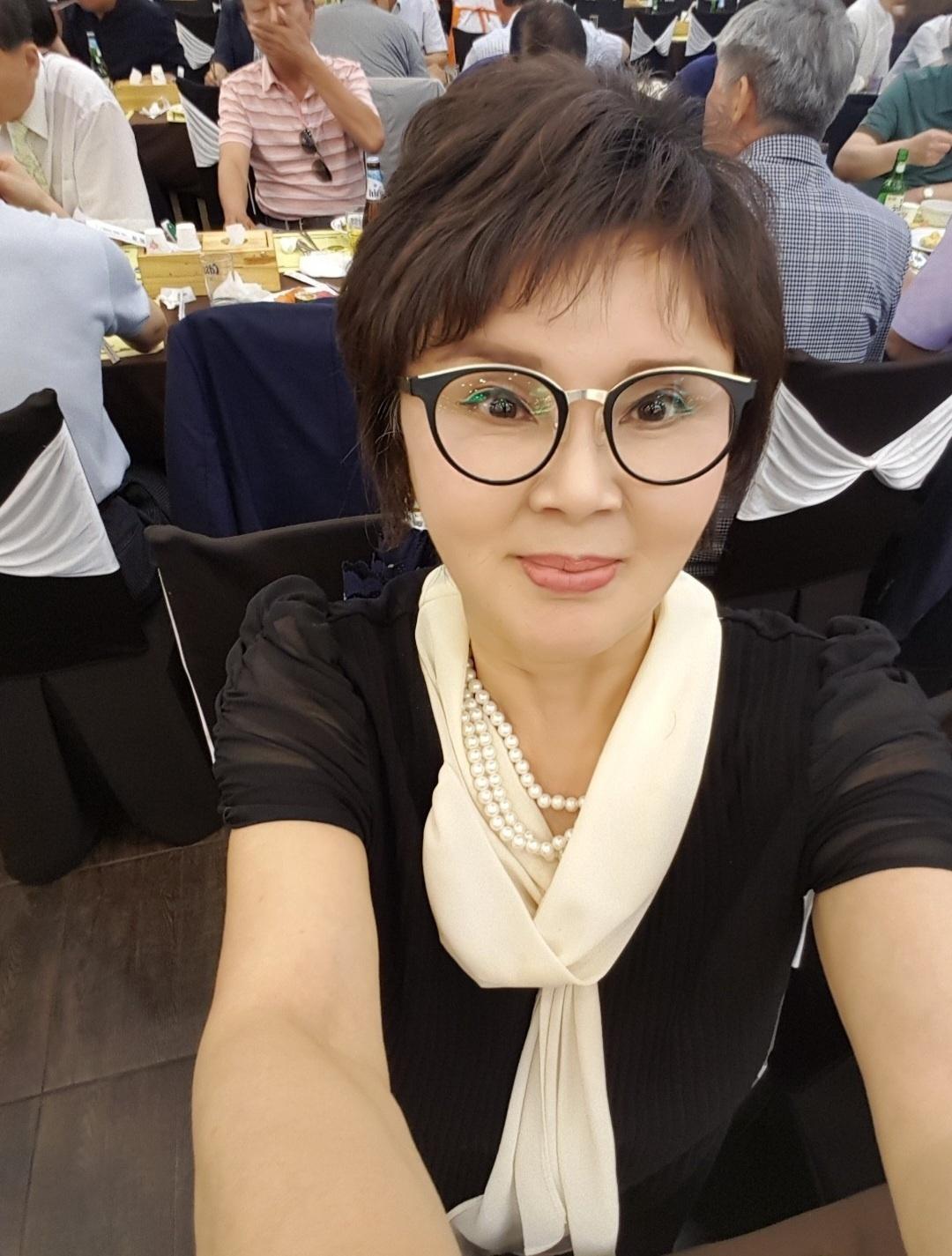 라니네 호스트
