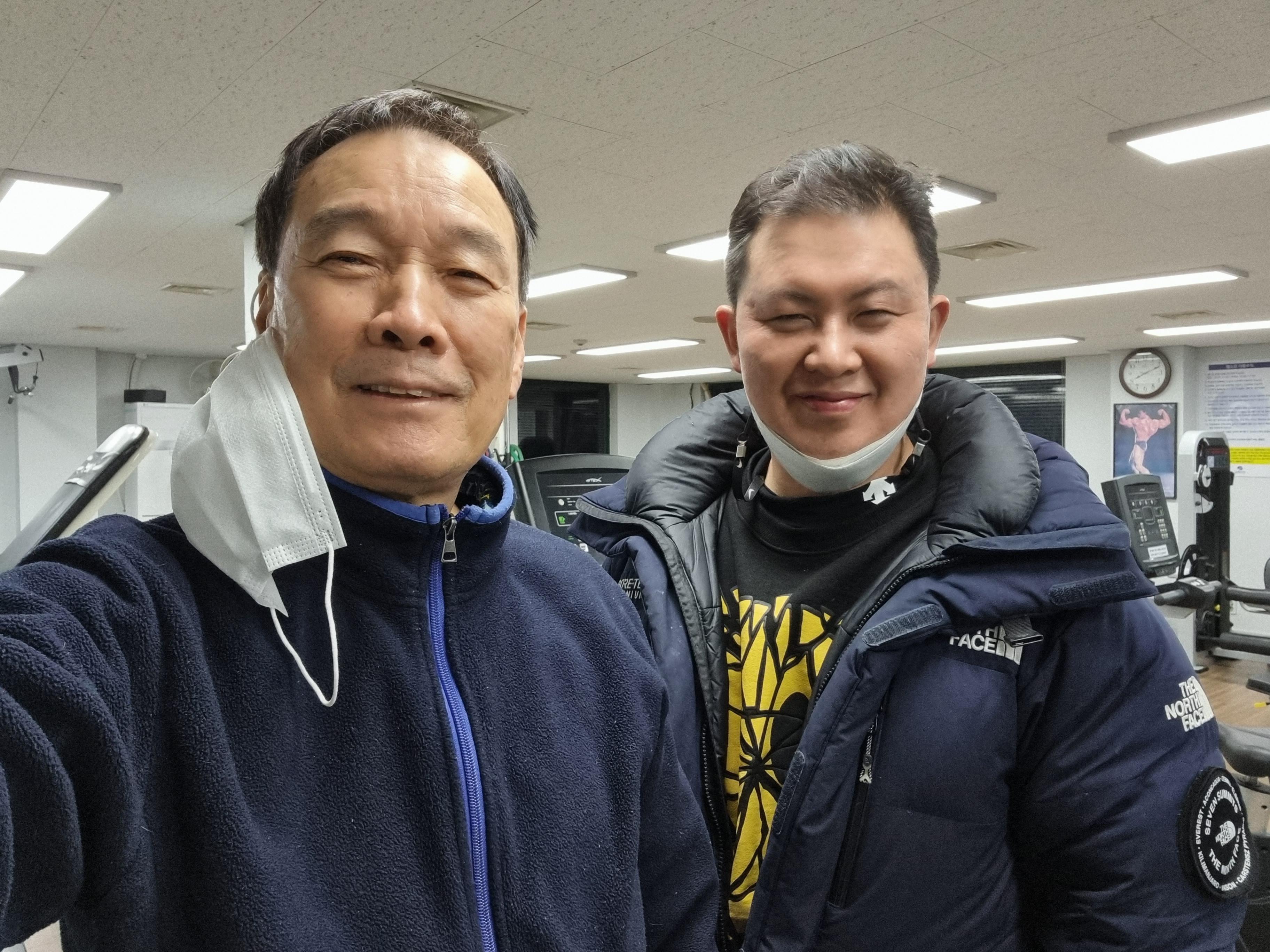 정후열 호스트