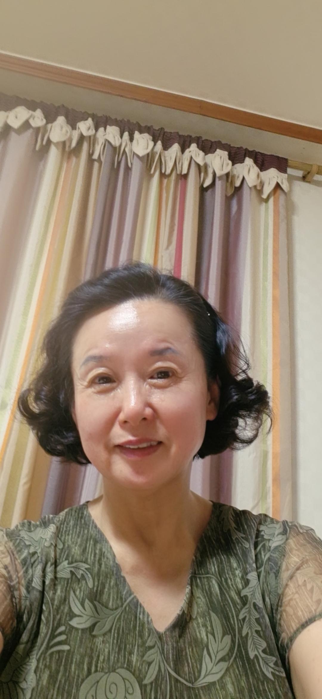 이정미 호스트