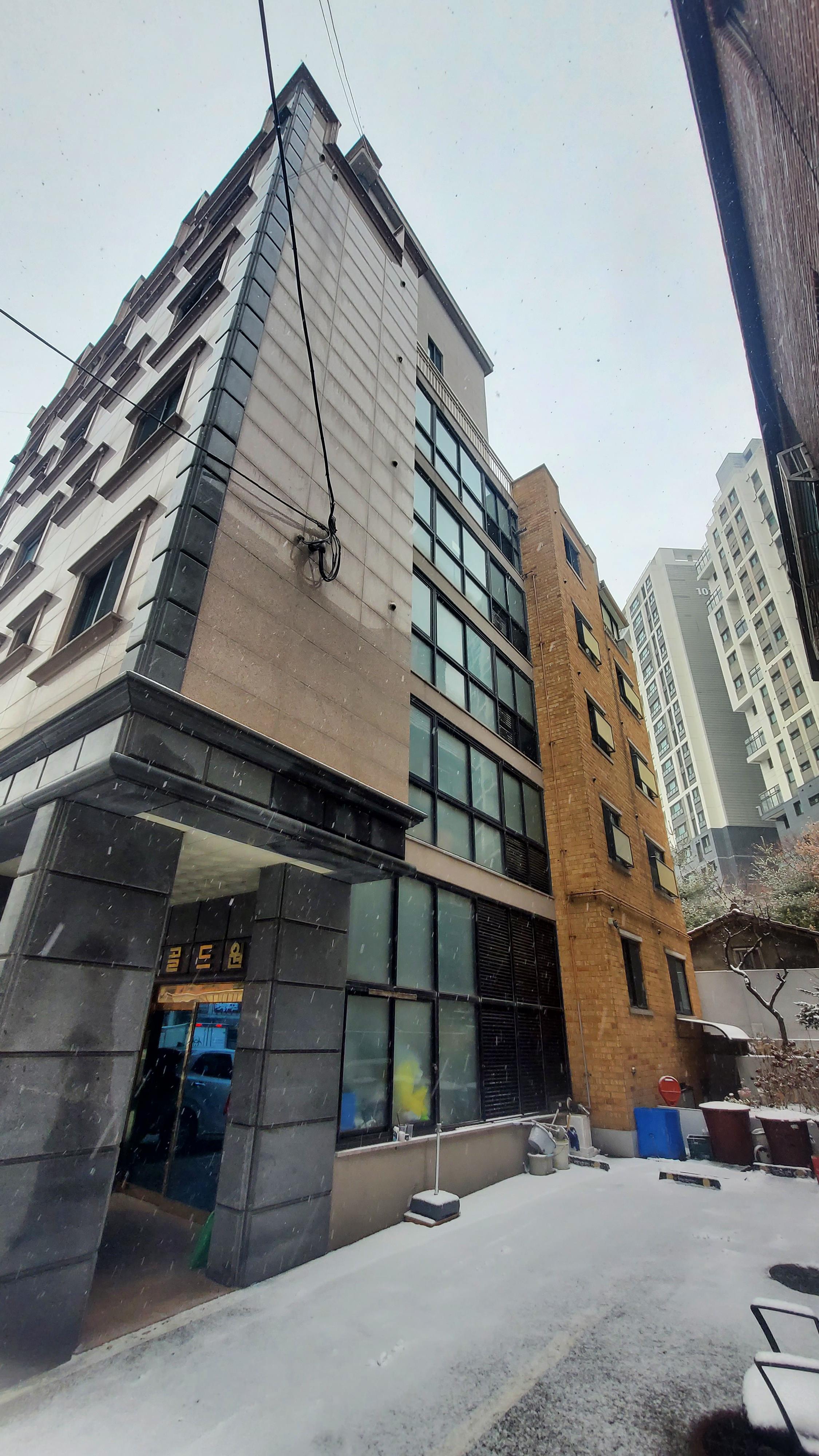 김진성 호스트