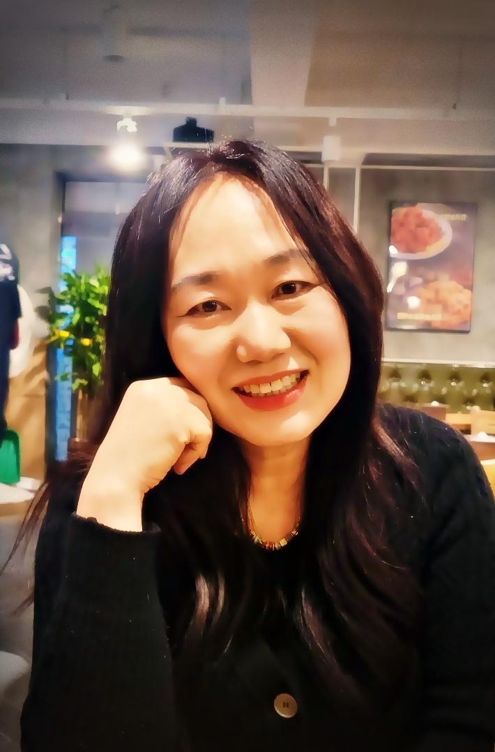 강은주 호스트