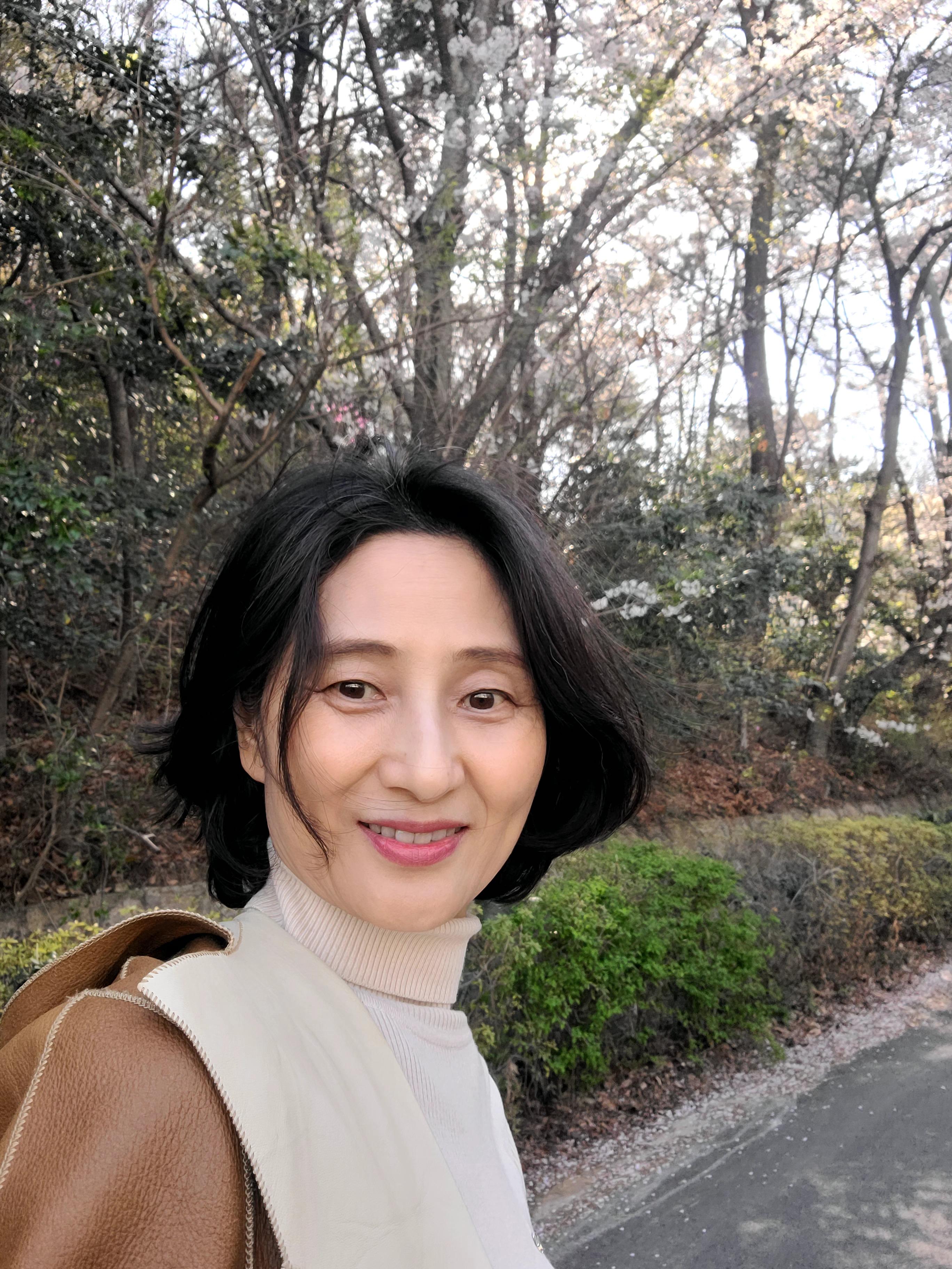 김미희 호스트