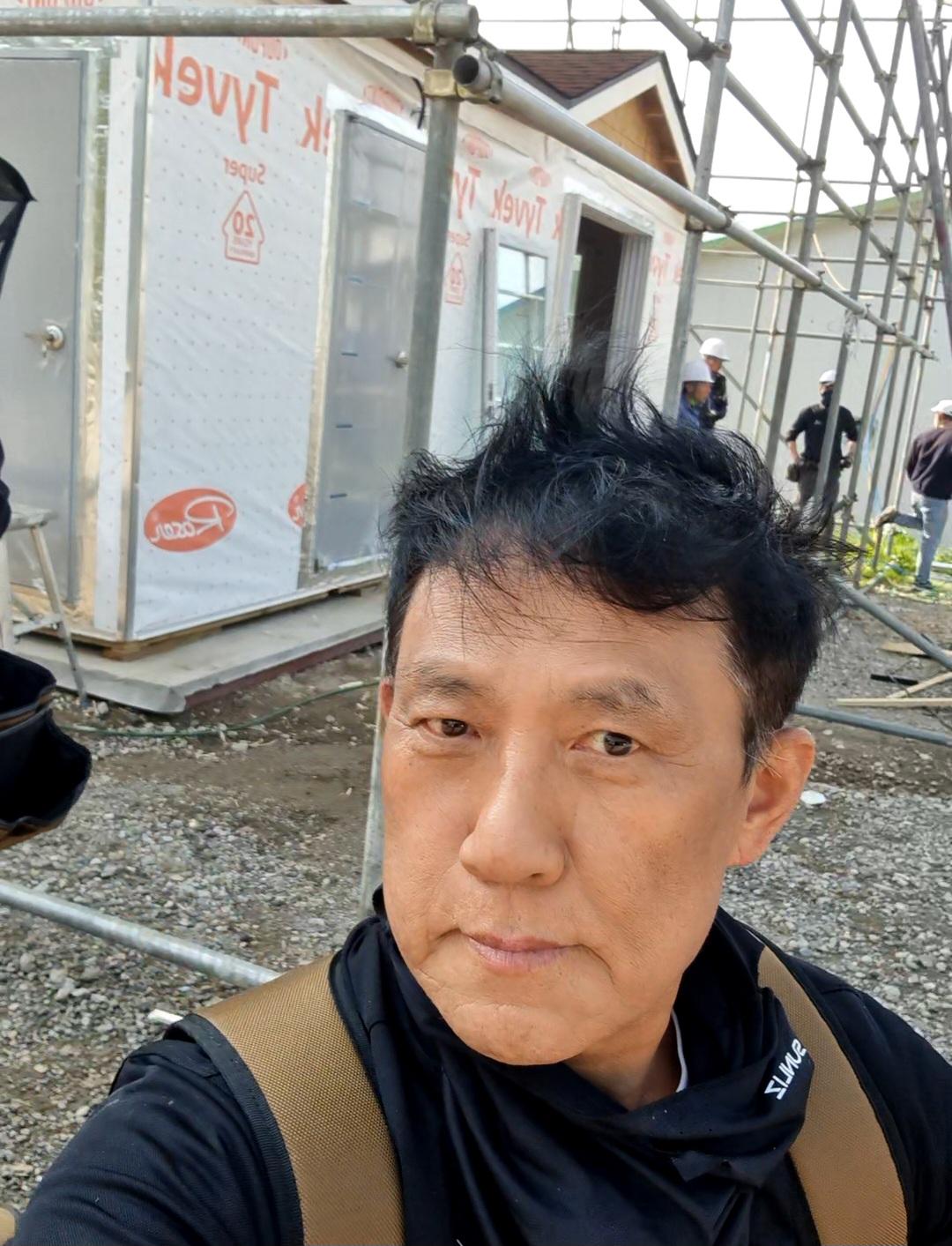 김승환 호스트