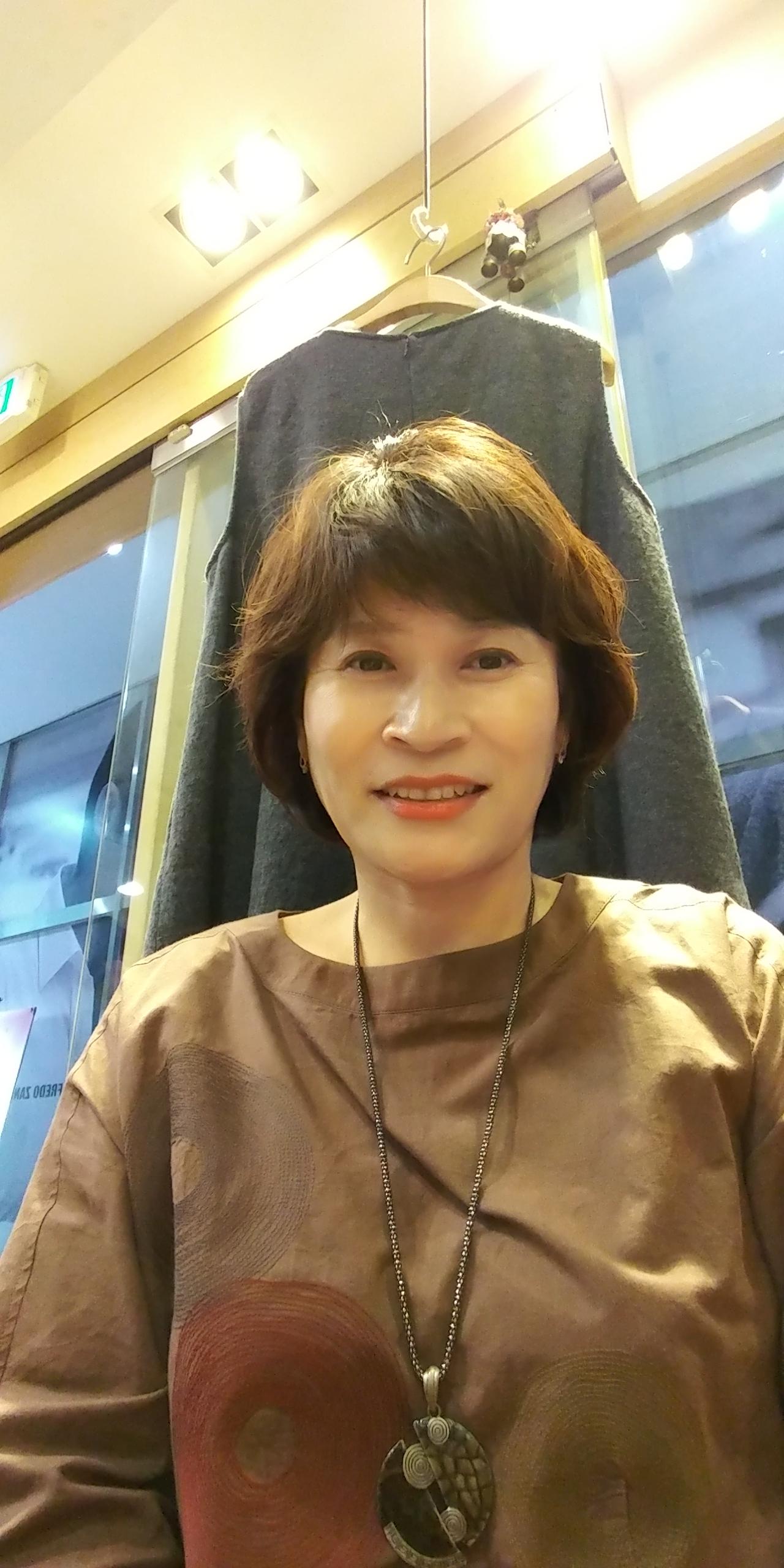 조미숙 호스트