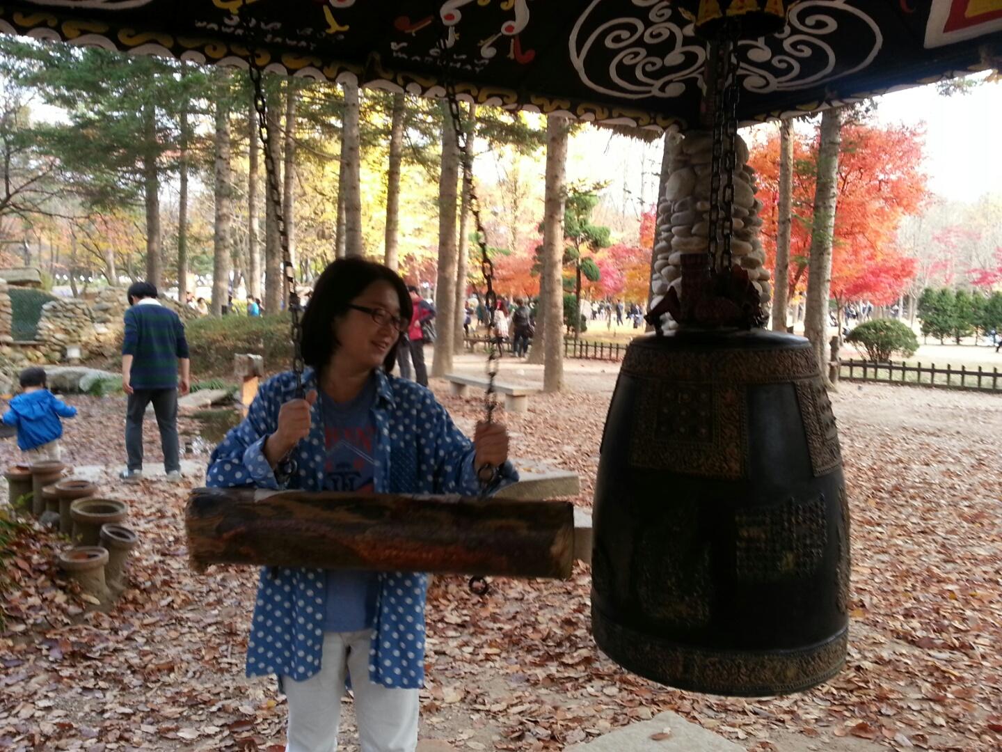 전경자 호스트