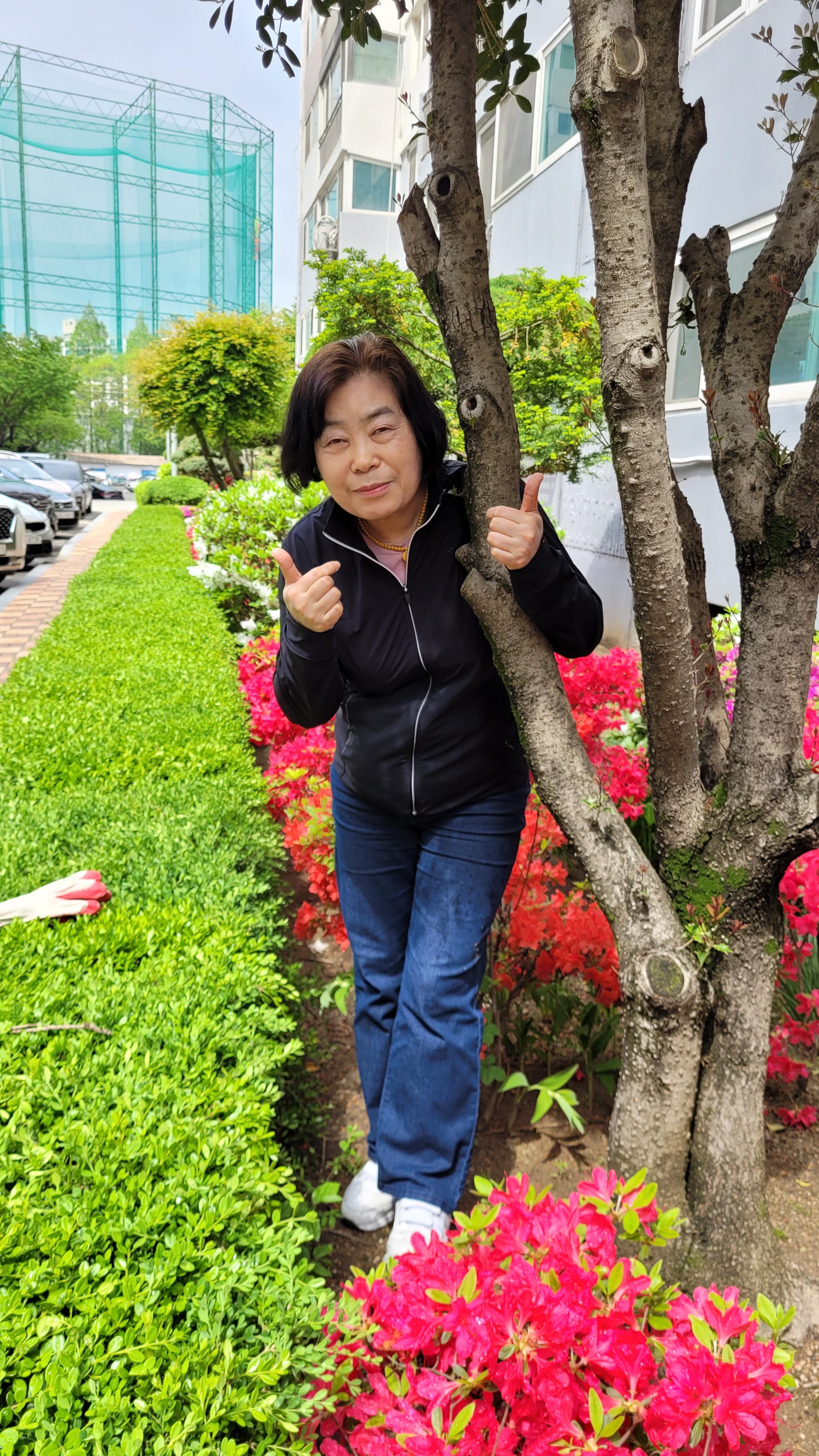 이화자 호스트