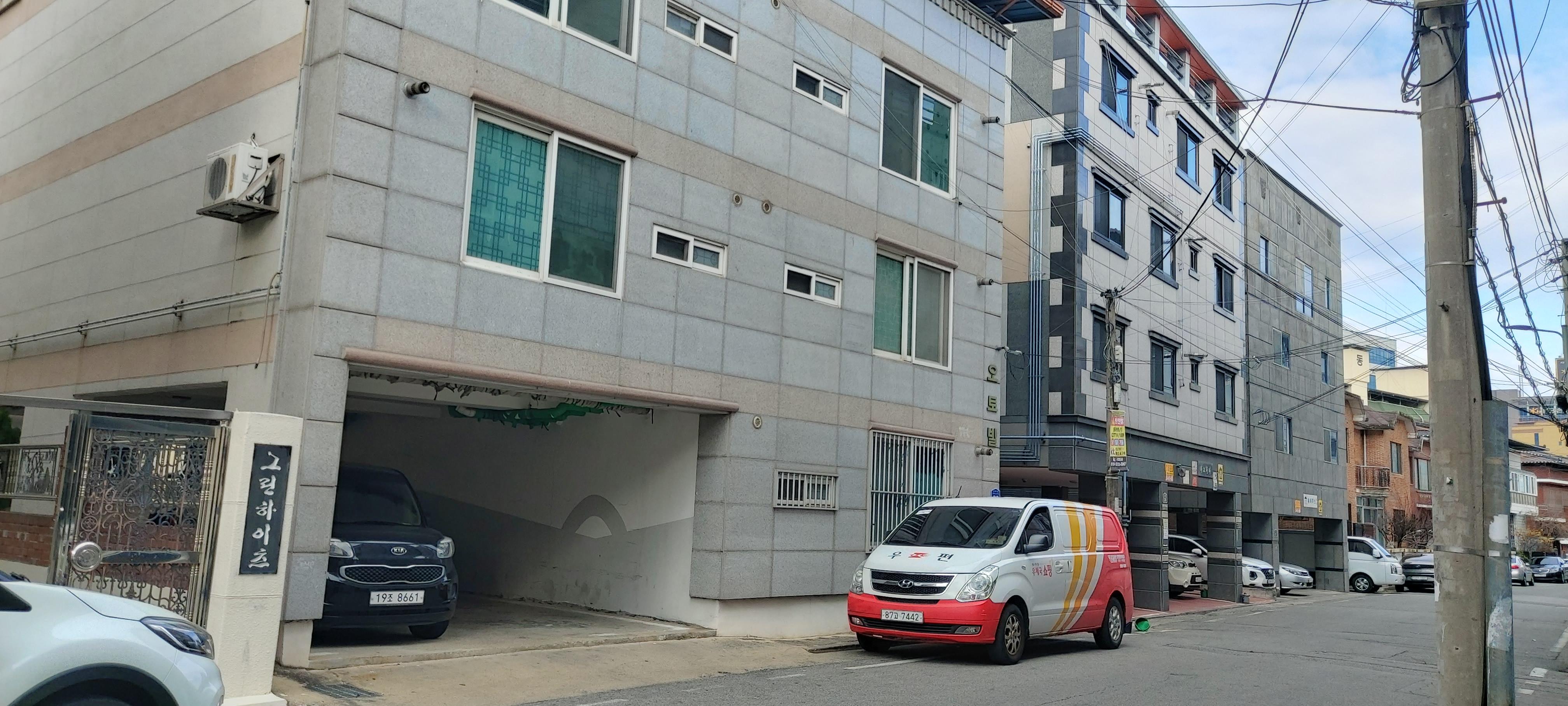 성기주 호스트