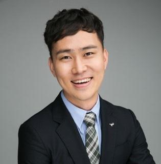 김성진 호스트