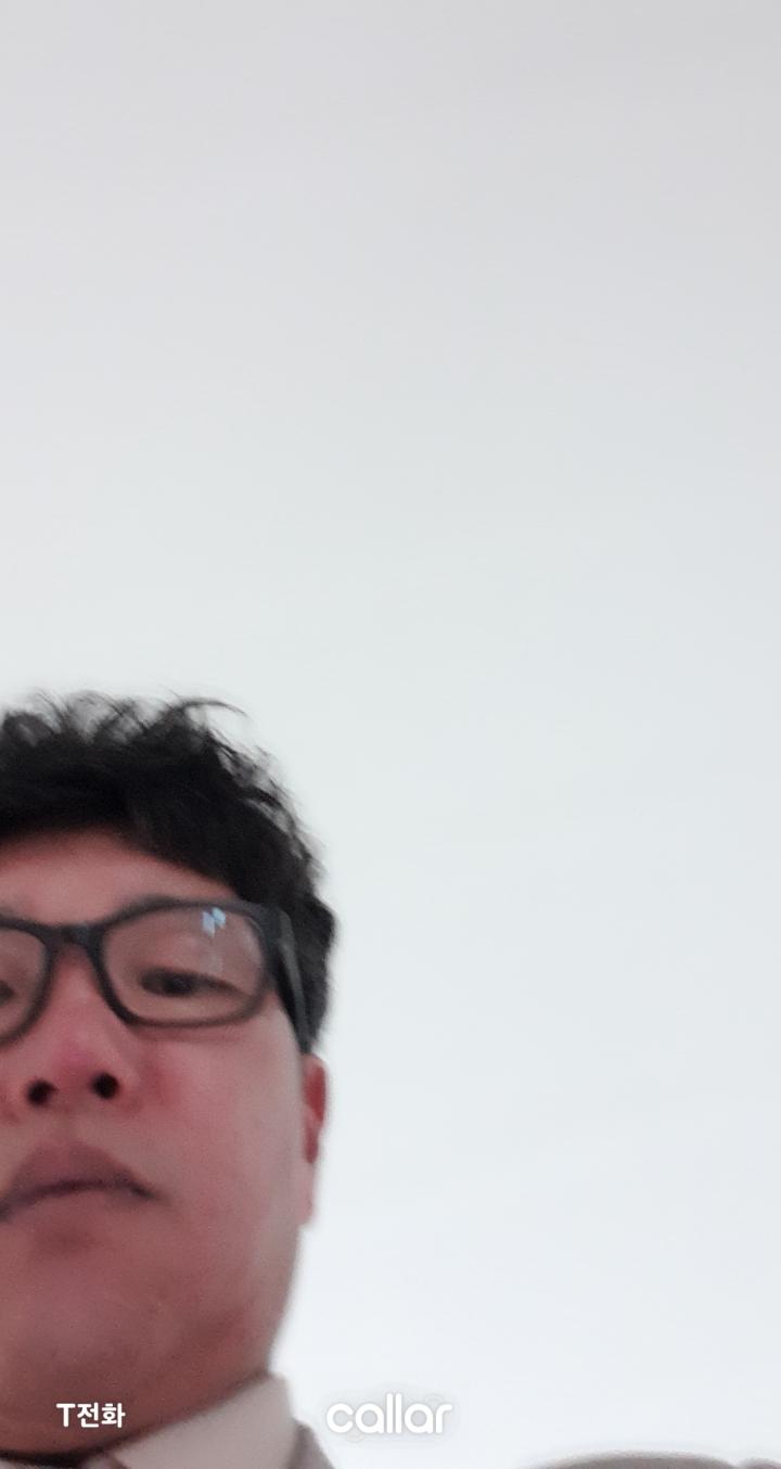 김영주 호스트