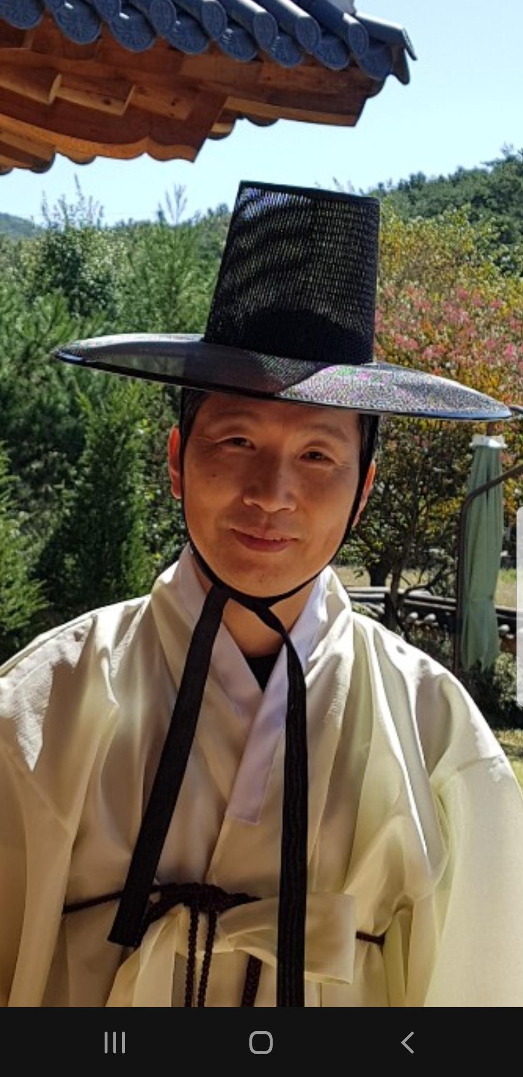 박동길 호스트
