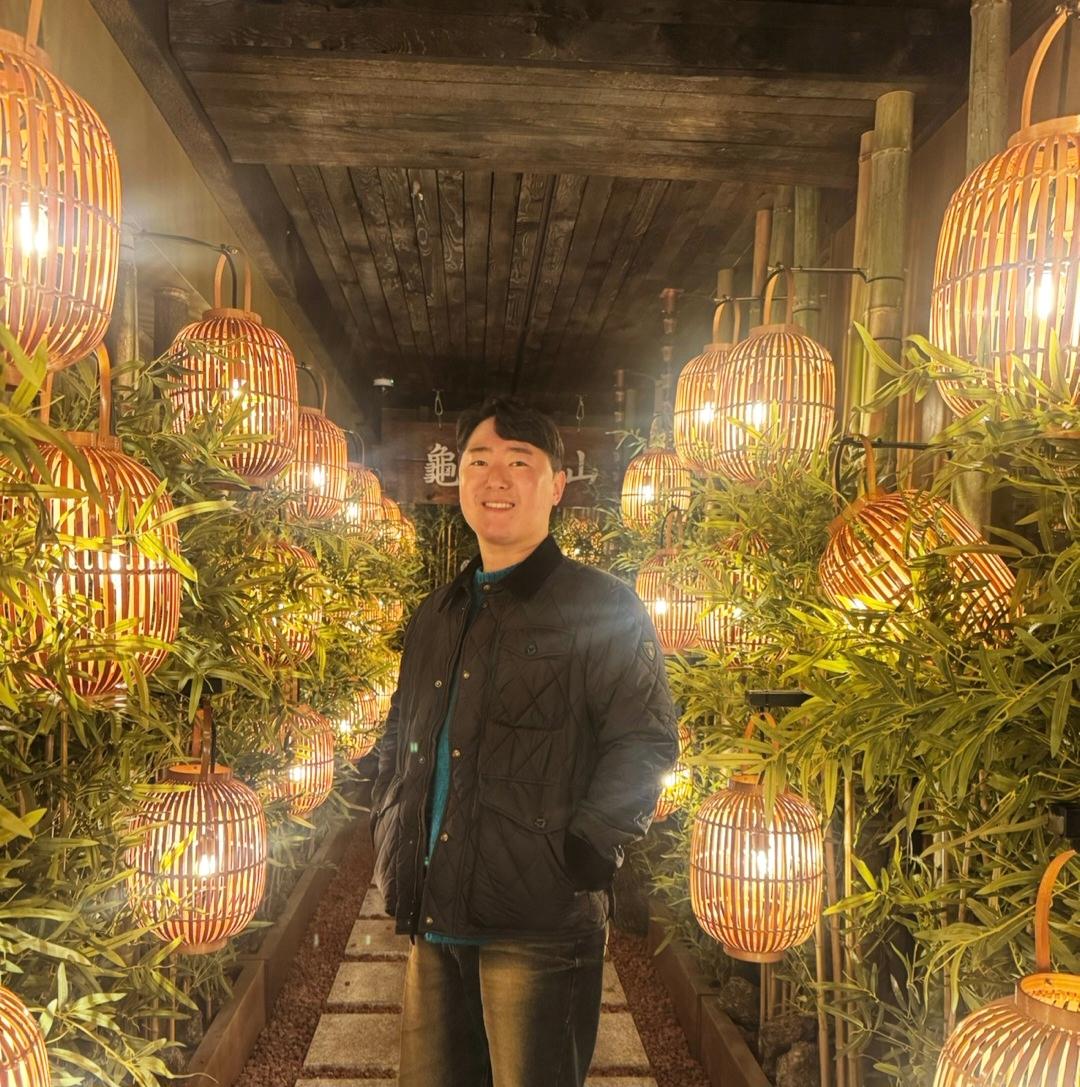 황도현 호스트