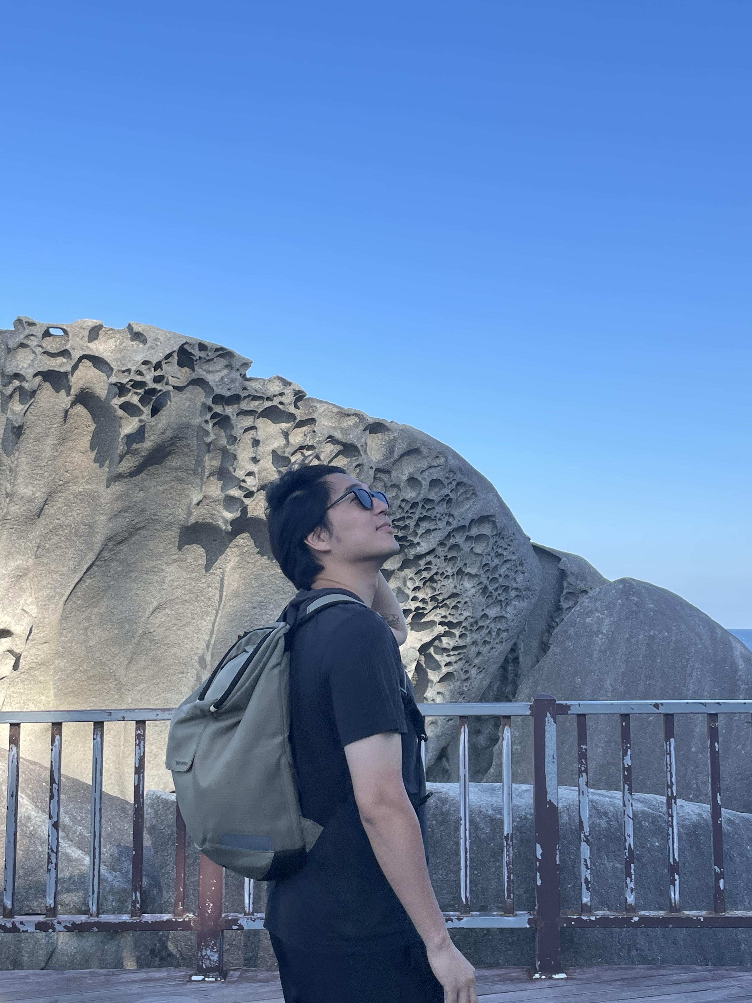 황용하 호스트