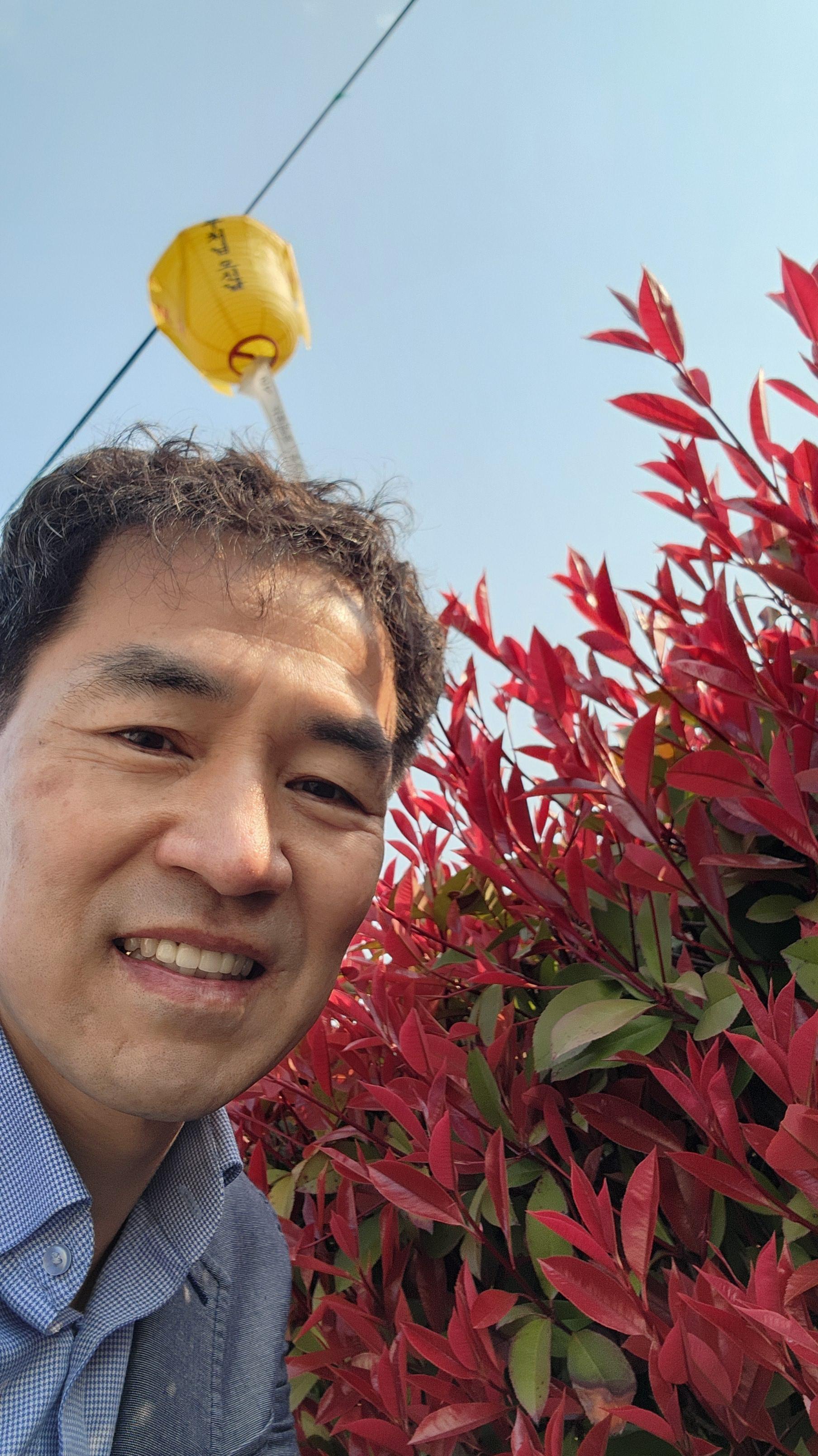 김석용 호스트