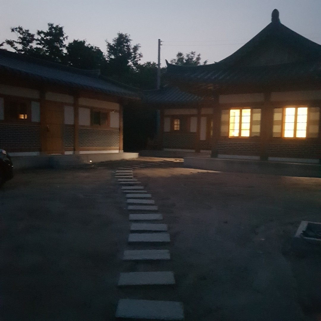 원세영 호스트