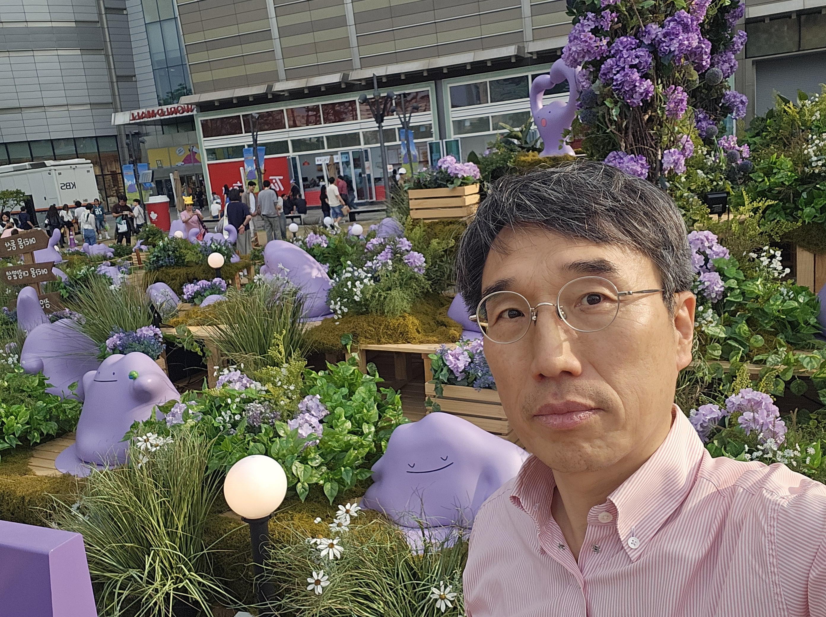 류필열 호스트