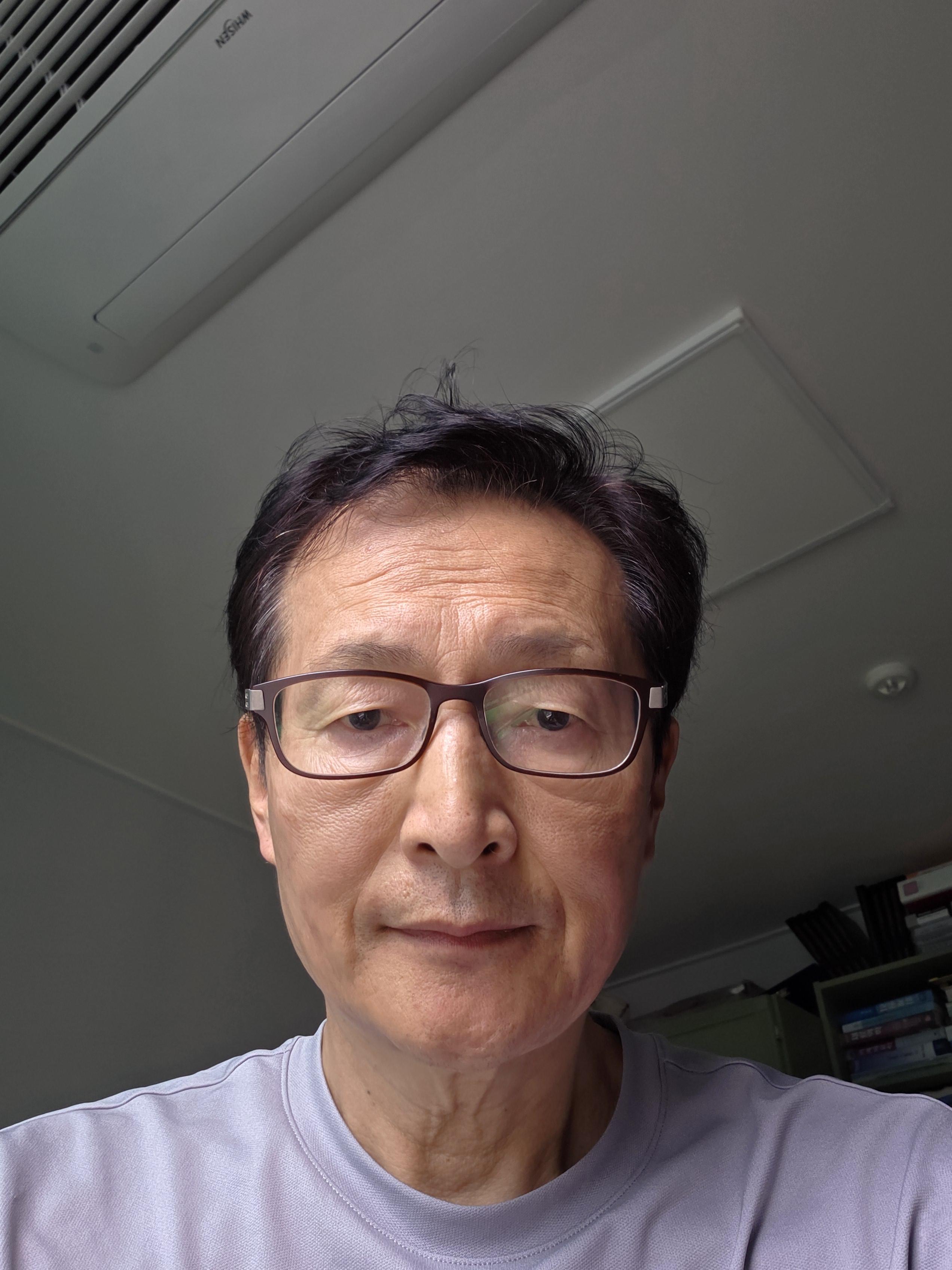 김채주 호스트