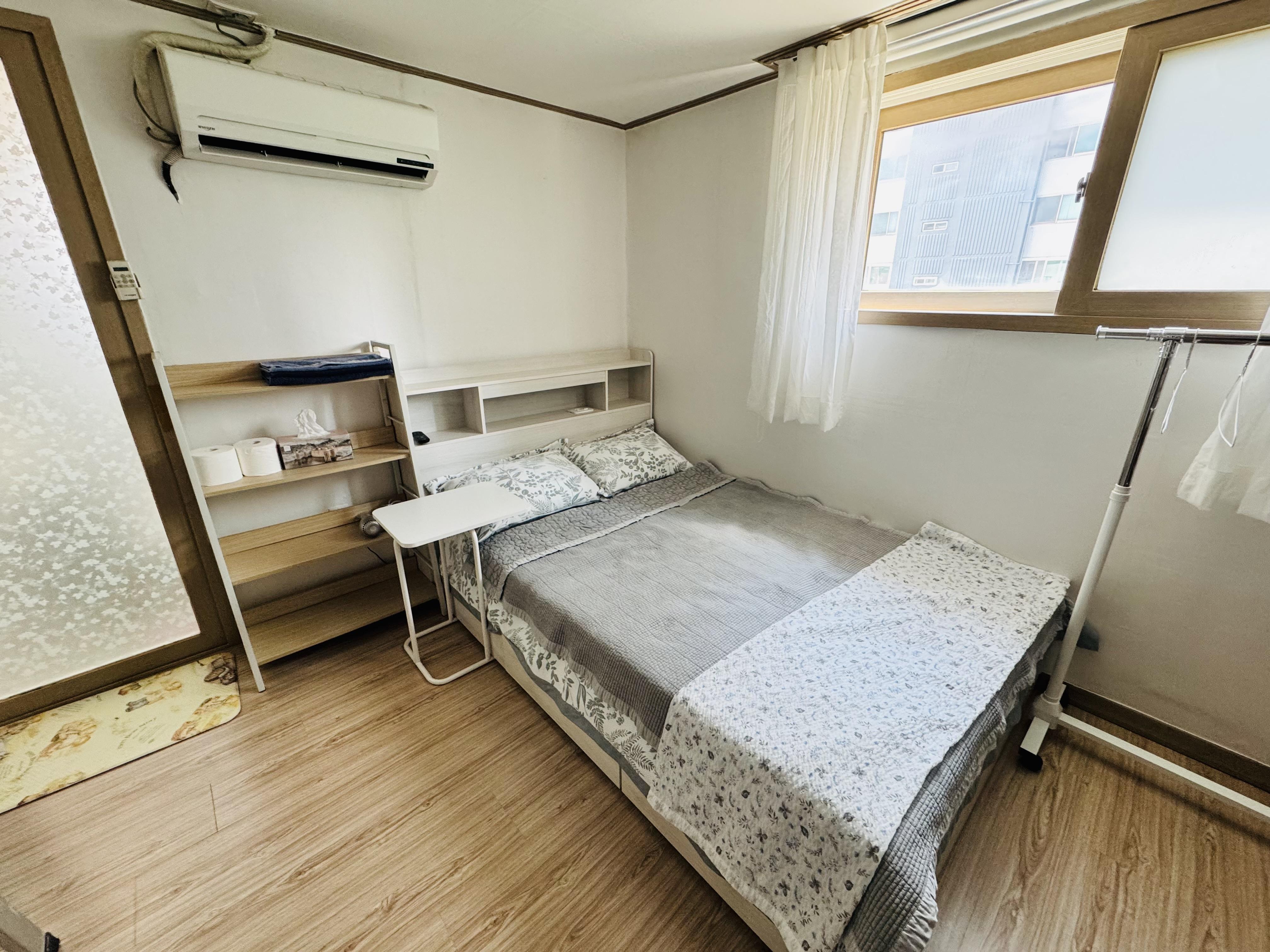 홍대 초역세권 핫플 경의선 숲길 원룸 사진 3