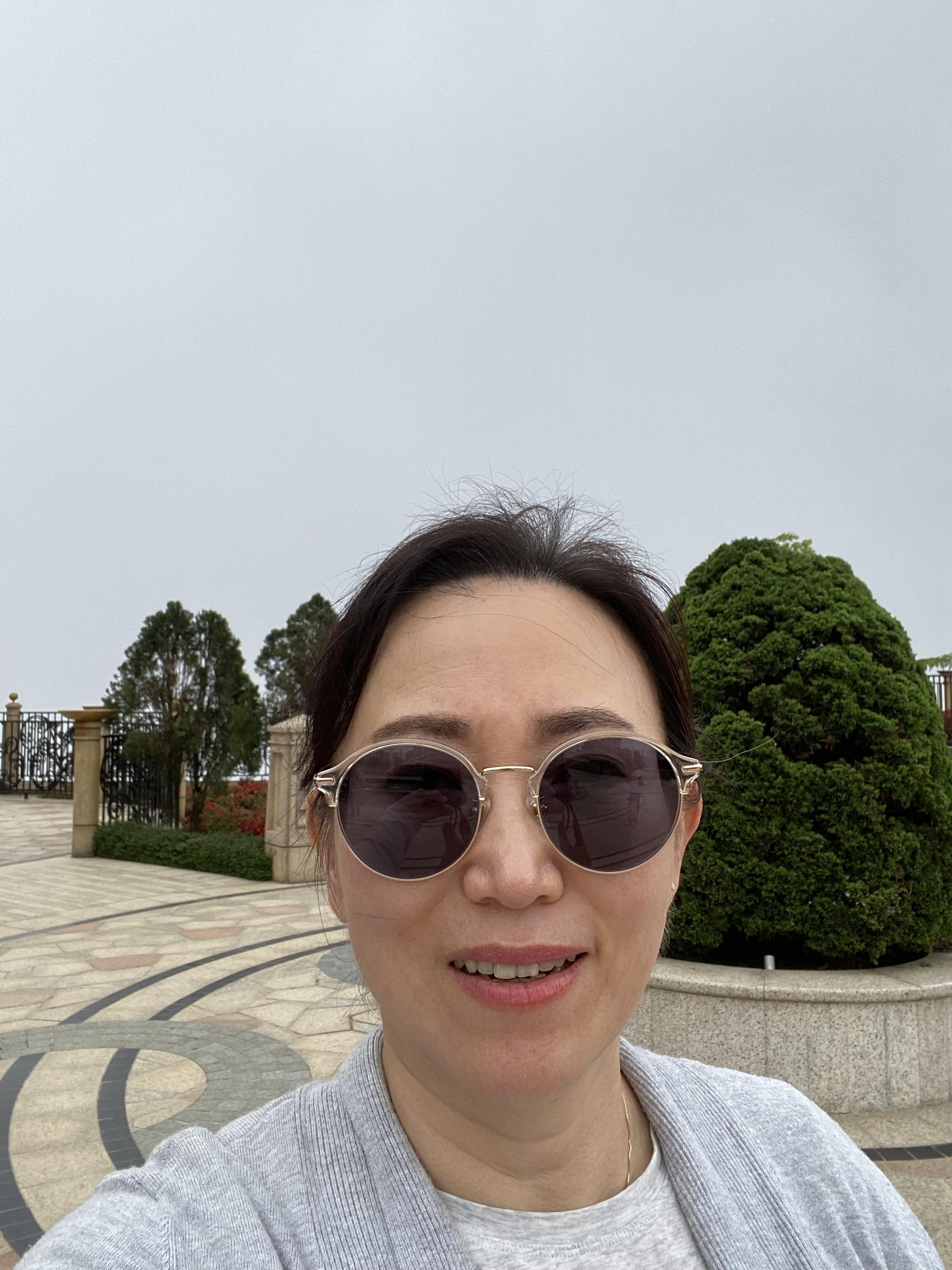 클라라 호스트