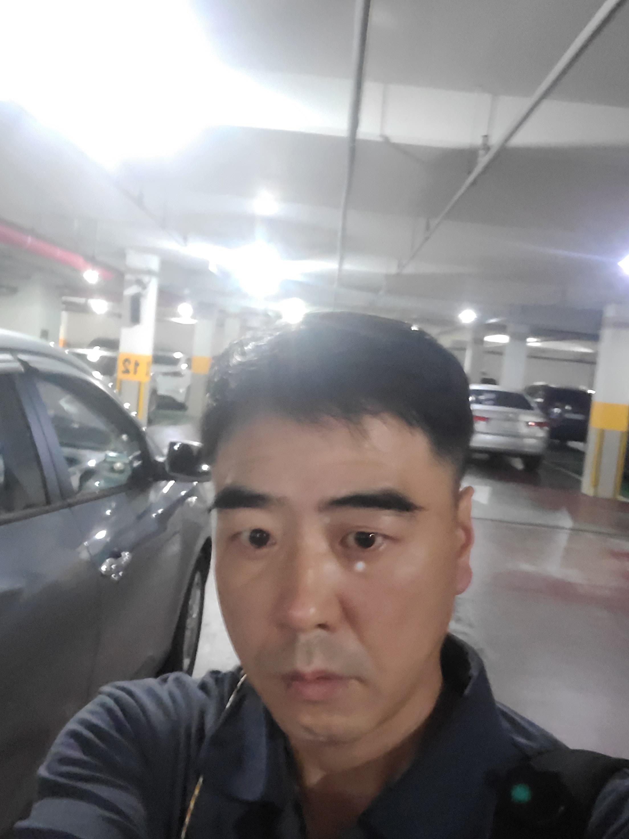 안정환  호스트
