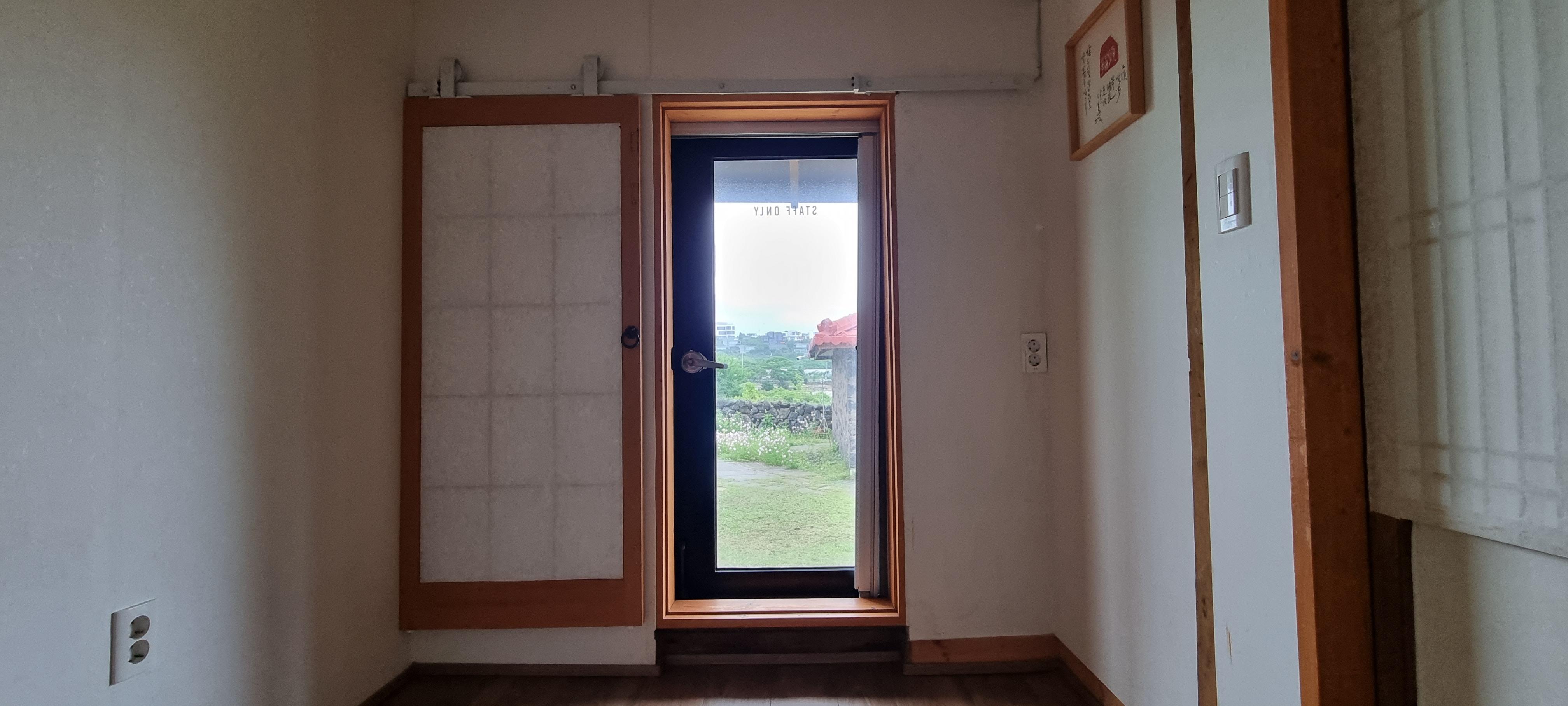 제주 정원이 있는 돌담 독채 사진 4