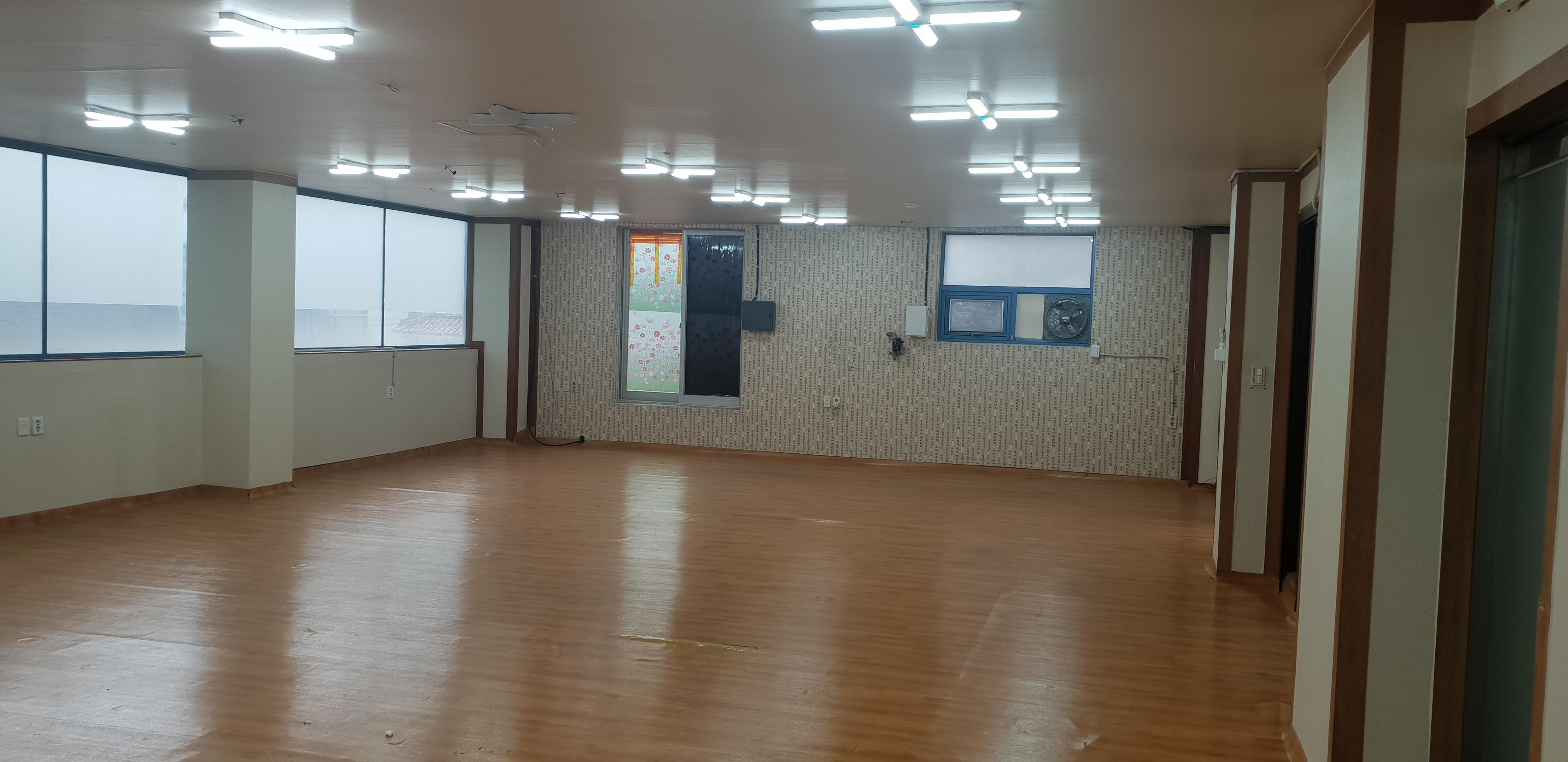 5층 사무실 작업실 연습실 사용 사진 2