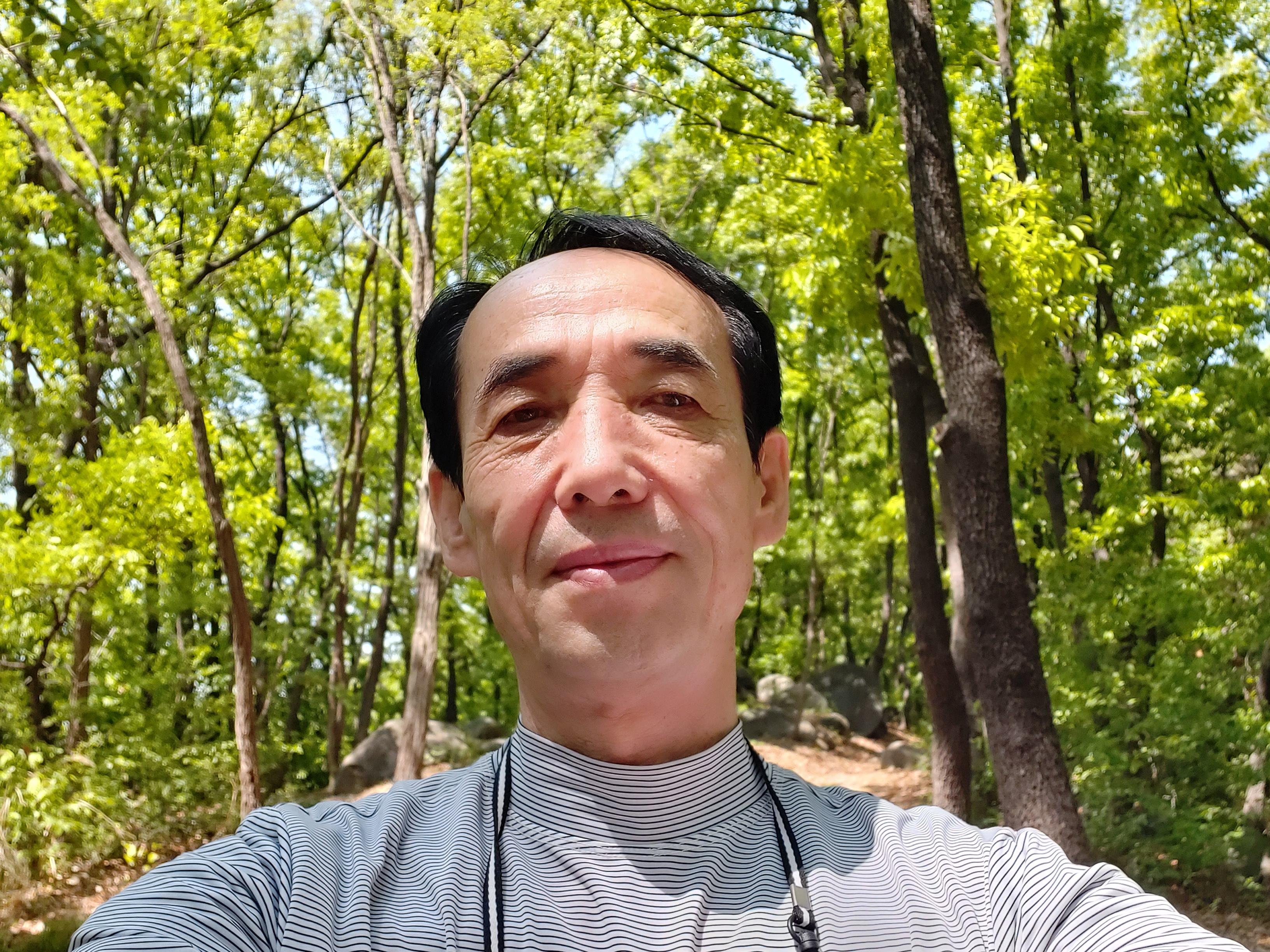 송성화 호스트