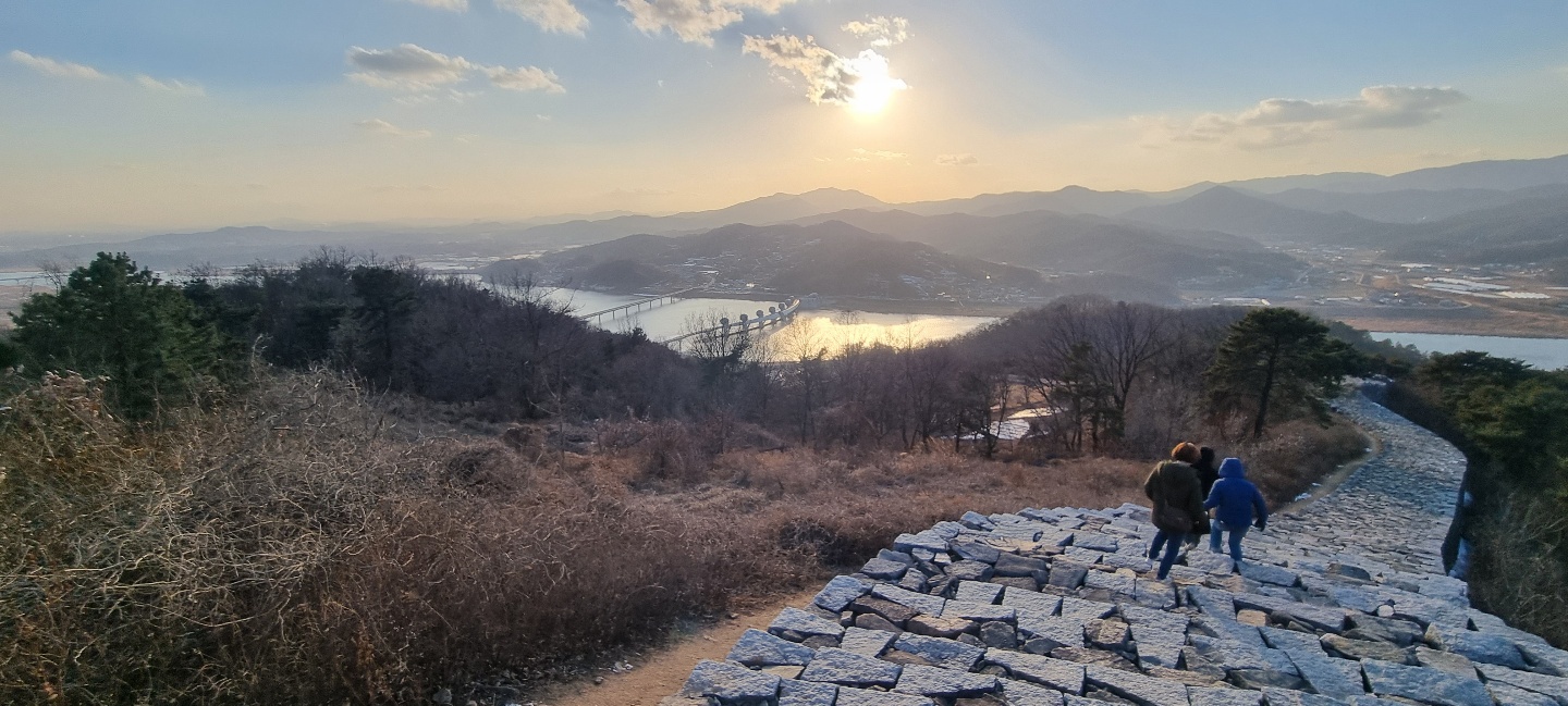 김은경 호스트