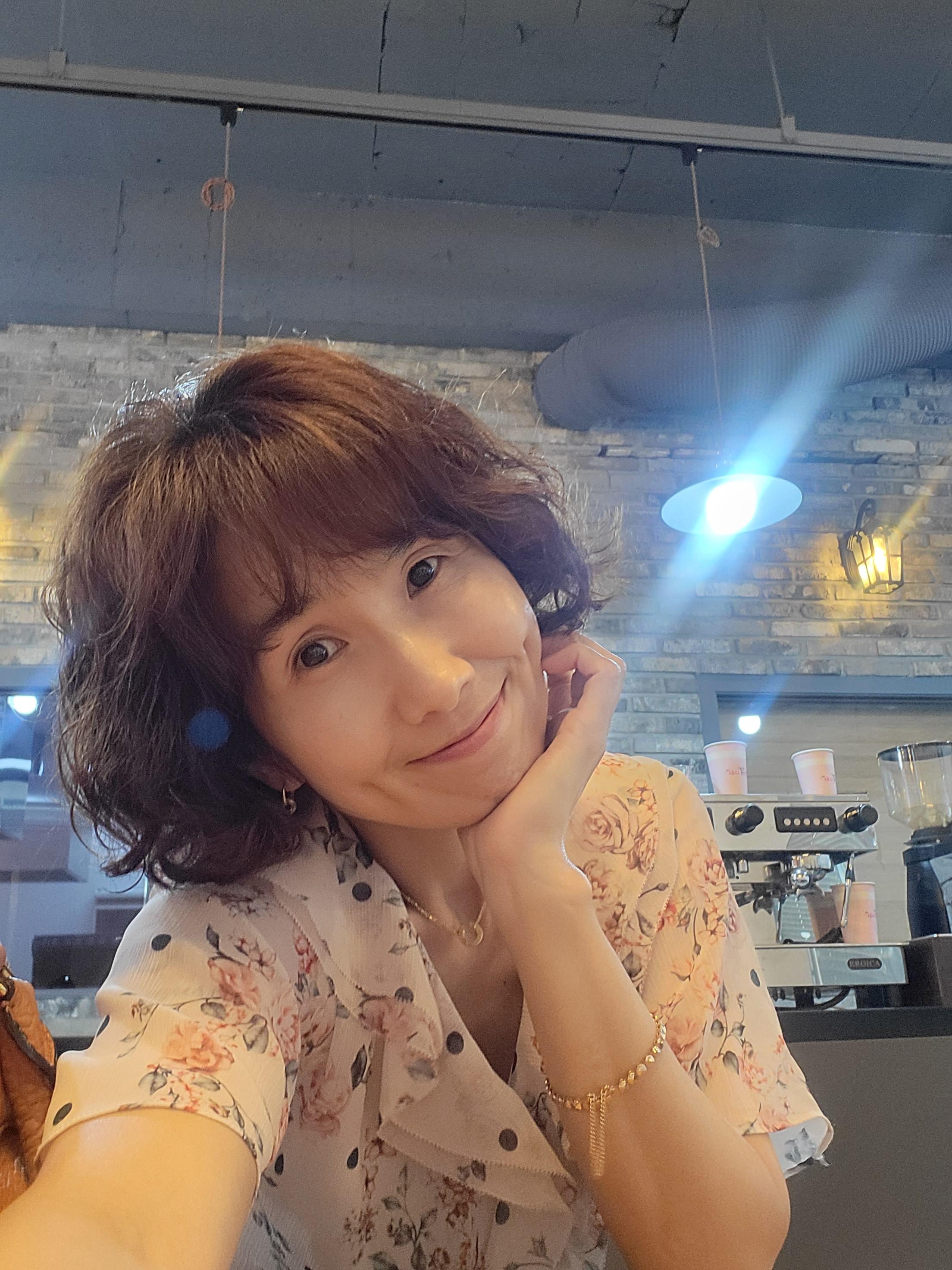 김소영 호스트