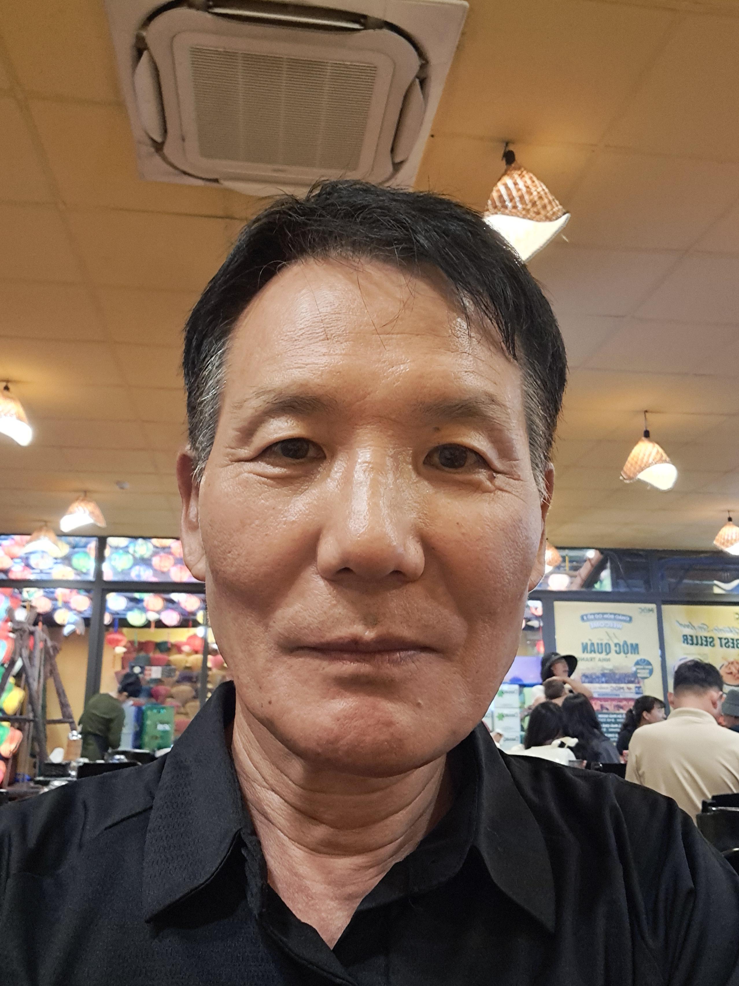 김종승 호스트