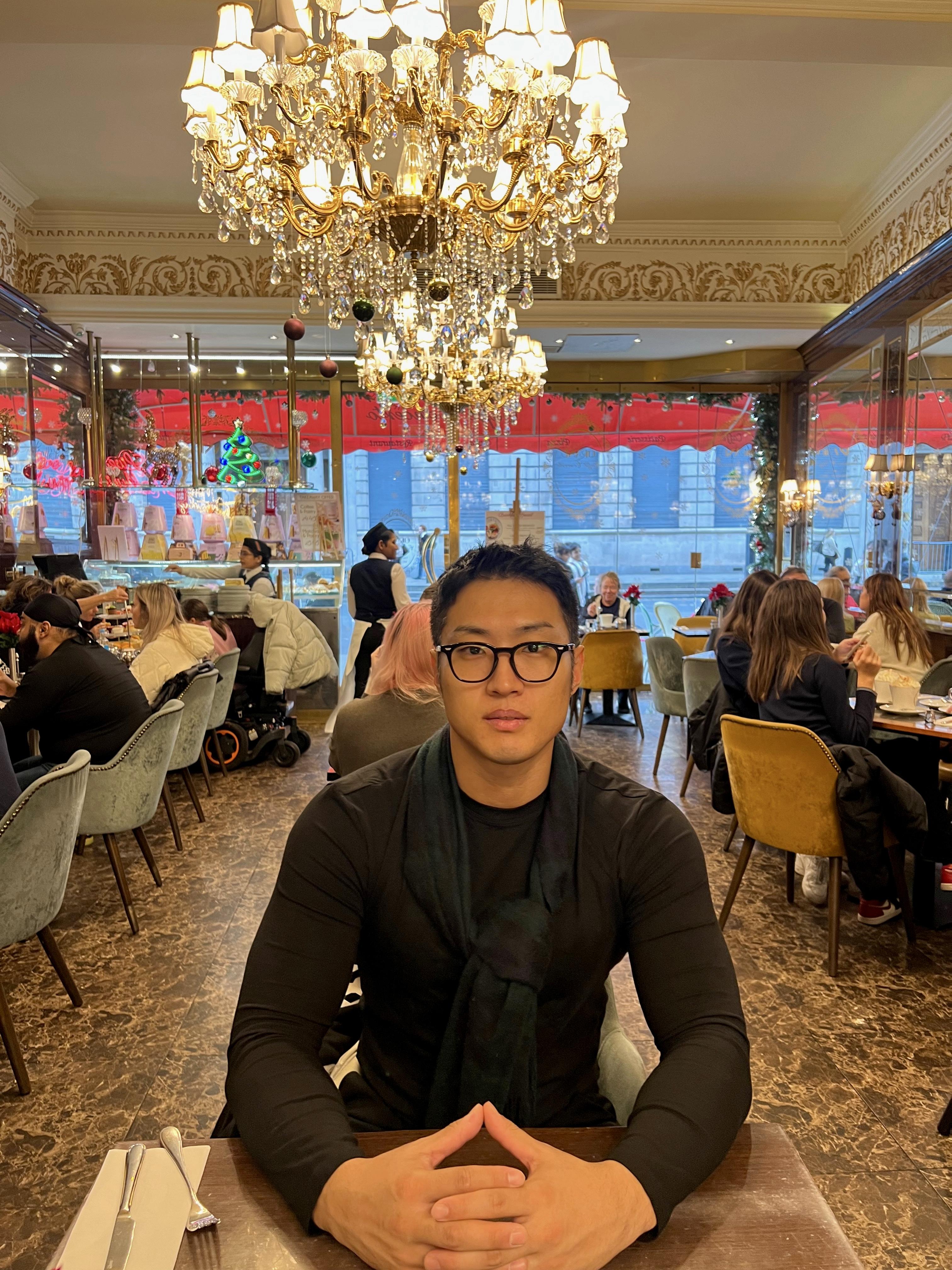 동오 호스트