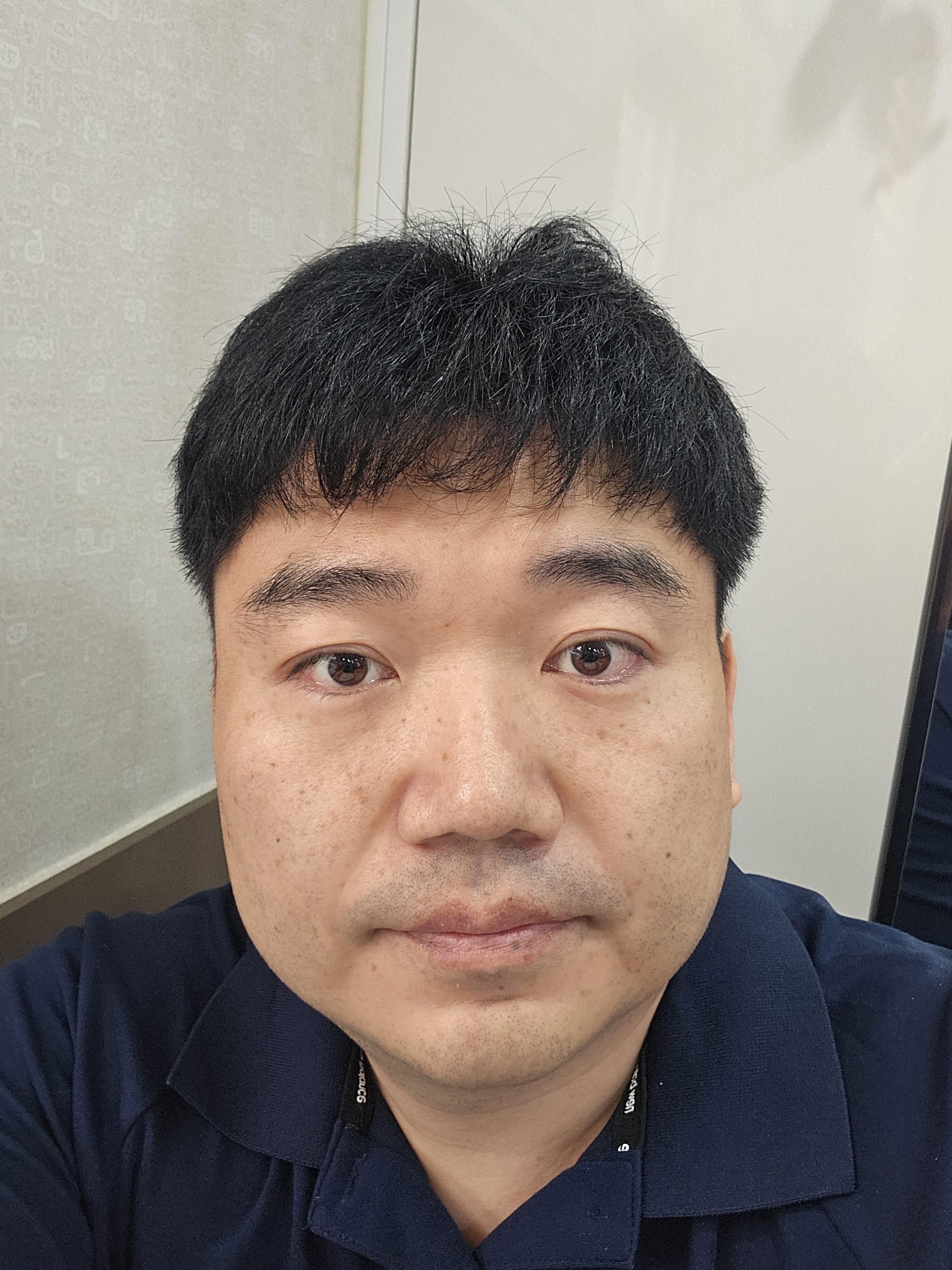 조현종 호스트